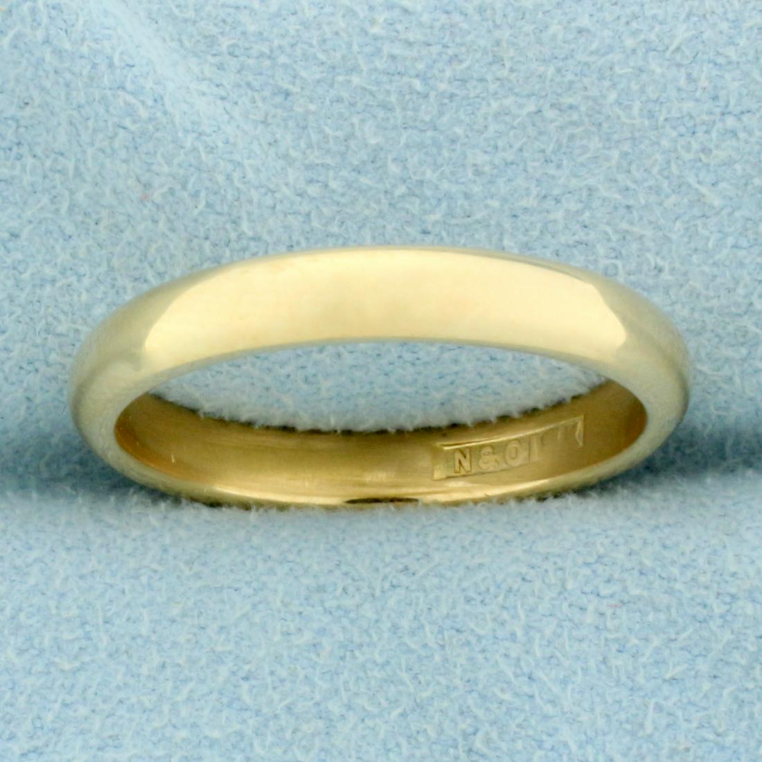 Traditional Wedding Band Ring in 18K Yellow Gold: In 18K Yellow Gold. 3.5mm wide. Size 9 3/4. 5.8g.