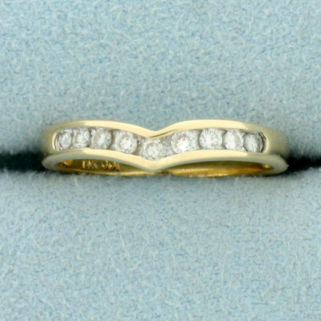Curved V Shape Diamond Wedding or Anniversary Band Ring: In 14K Yellow Gold. Contains nine high quality diamonds, 1/4ct TW, SI clarity/H color. Size 7 1/4. 2.1g