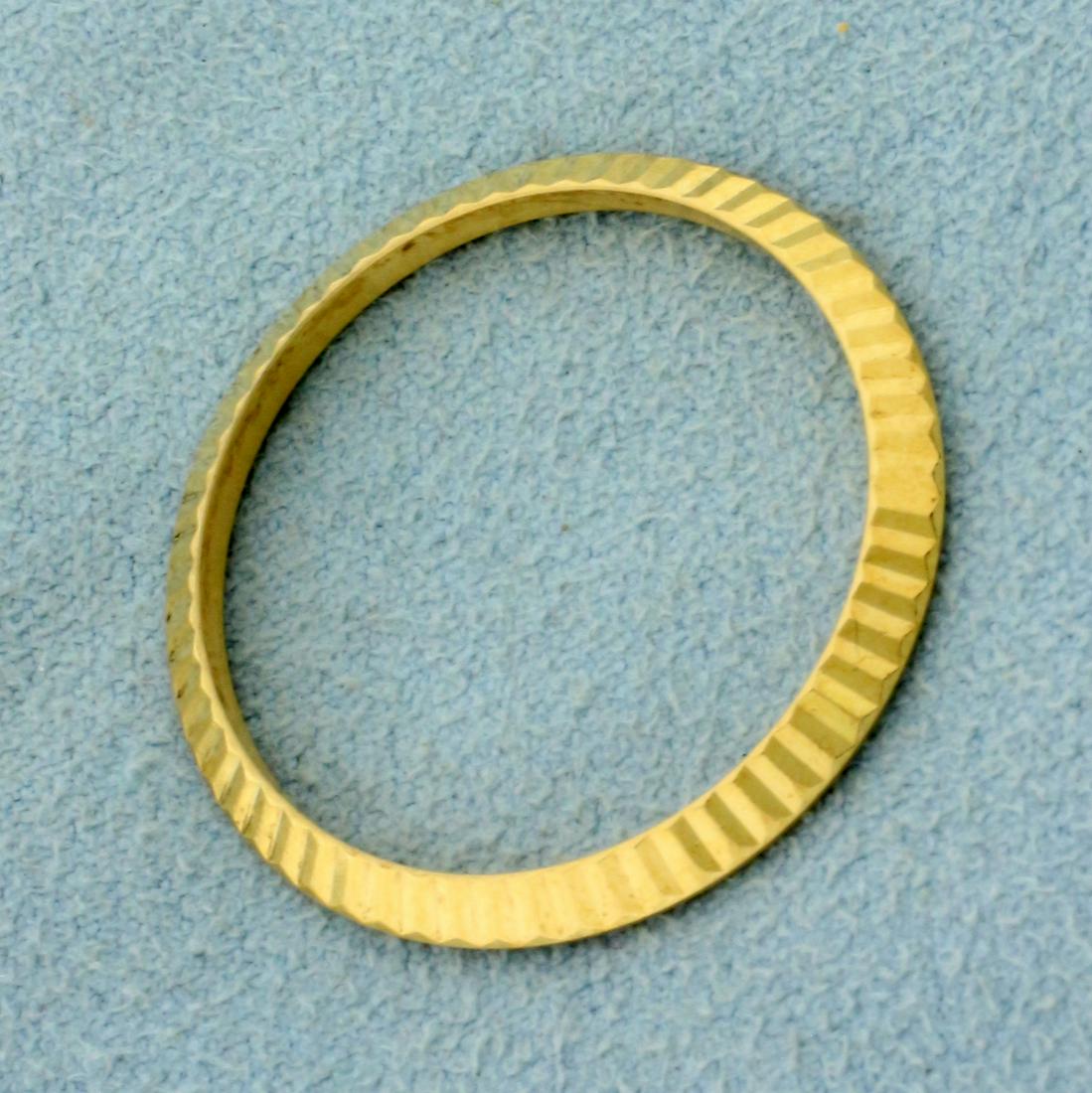 26mm Rolex Watch bezel in 18K Yellow Gold: In 18K Yellow Gold. 26mm diameter outer diameter, for datejust model. 2.7g
