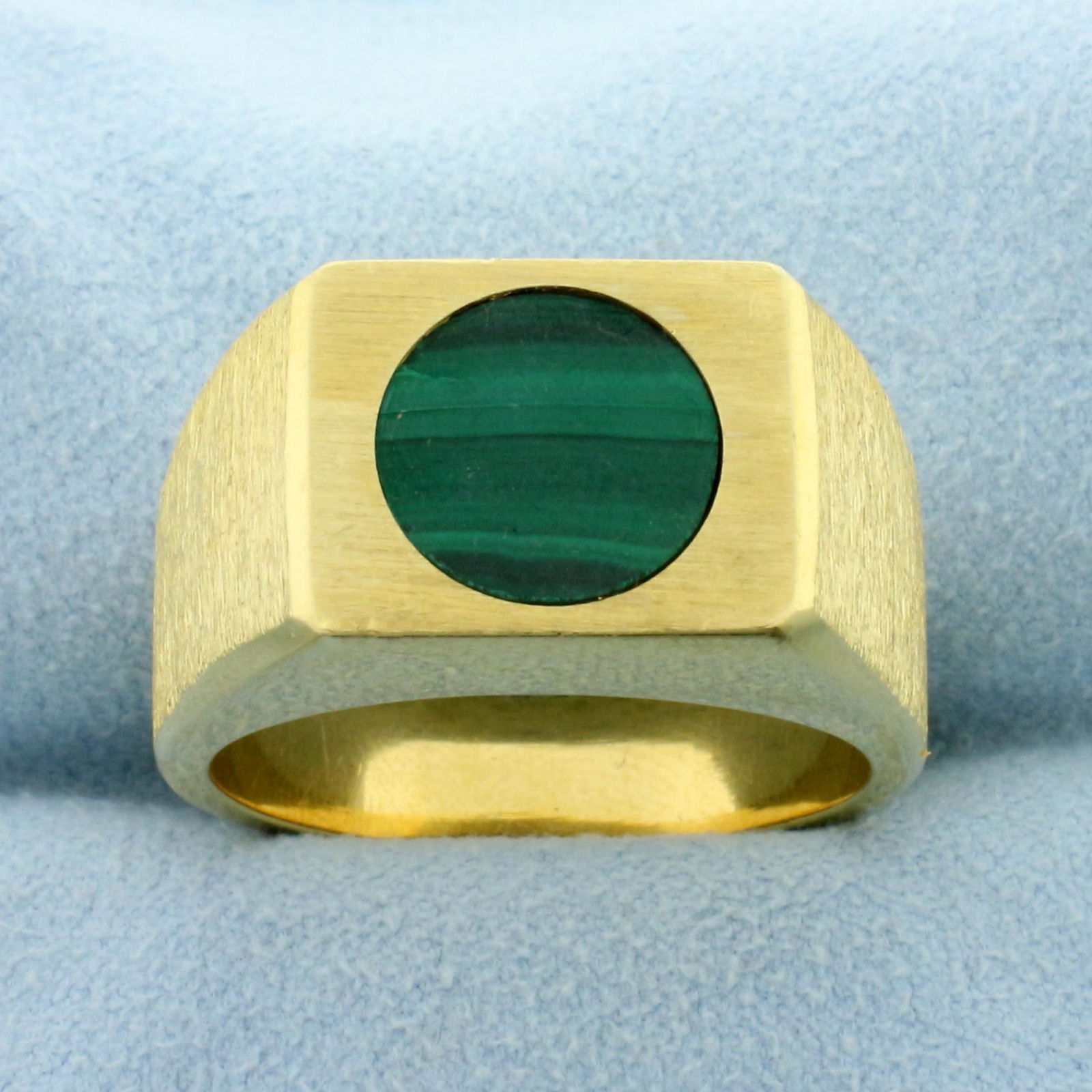Mens Heavy Malachite Ring in 18K Yellow Gold: In 18K Yellow Gold. Contains a high quality 10mm Malachite gemstone with beautiful intense green color. Size 11 1/2. 17.2g