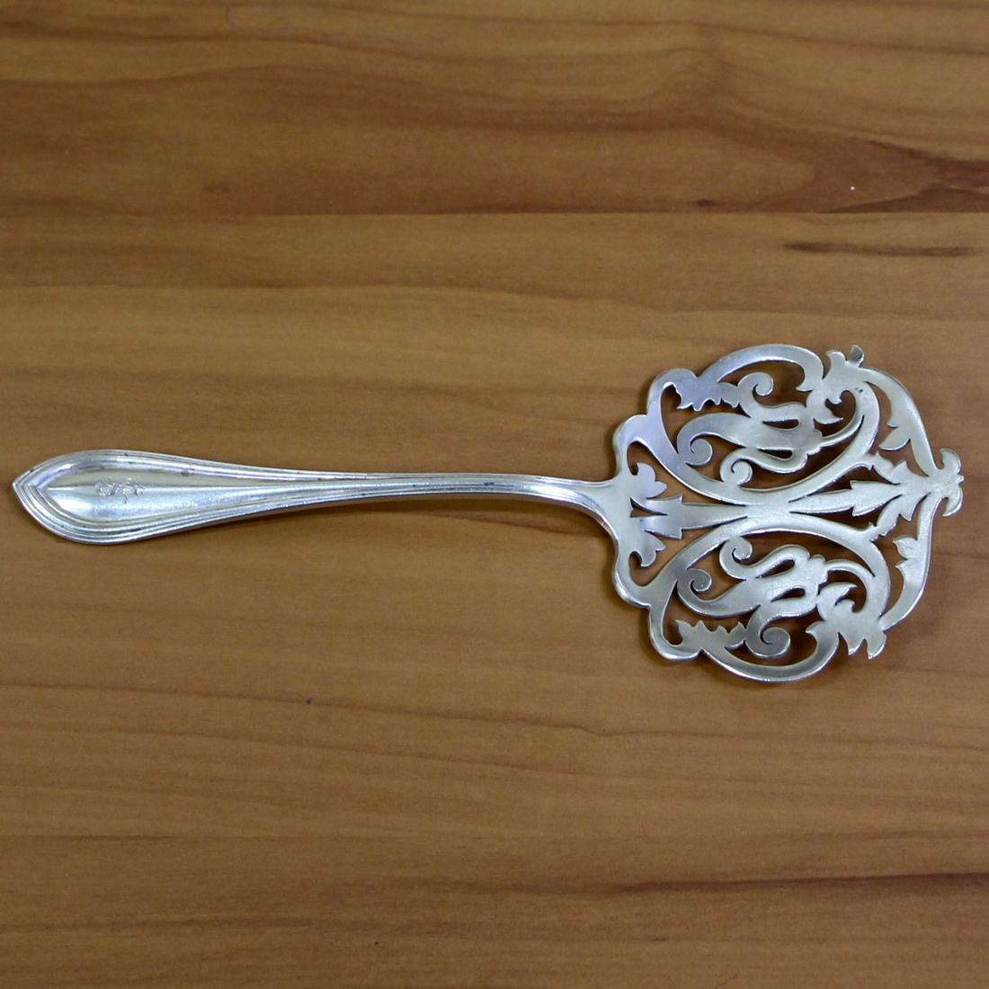 Watson King Philip Pierced Sterling Silver Serving: .925 Sterling Silver. 6 1/8 inches long. Faint "S" Monogram. 33.1g