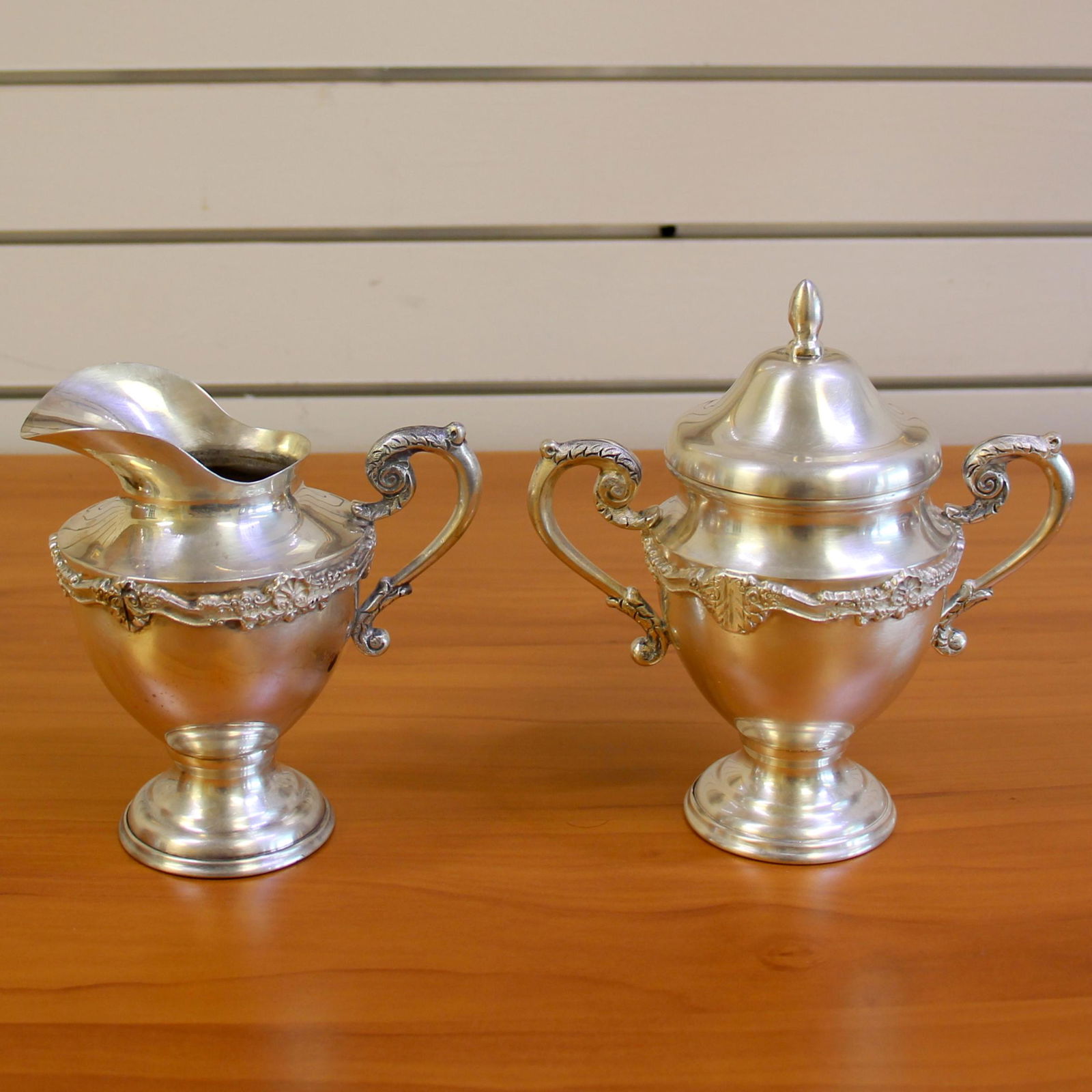 Vintage Sterling Sugar and Creamer Coffee or Tea Set in: In .925 Sterling Silver. Creamer dish is 5 3/4 inches long and 4 1/2 inches wide. Sugar dish is 7 inches long and 6 inches wide. 808.6g