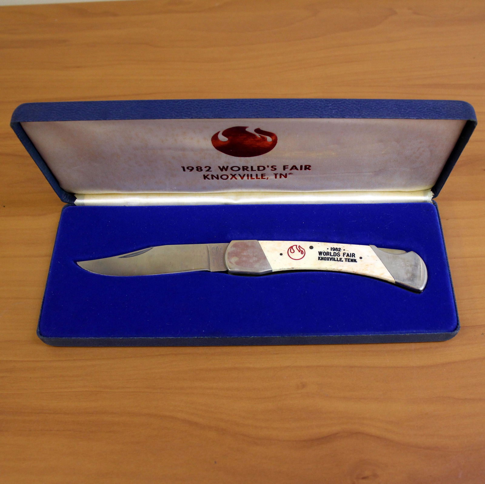 1982 World's Fair Knoxville Commemorative Knife: With original case and box. Parker cut. Co. surgical steel. Big Lou. Numbered "4365".