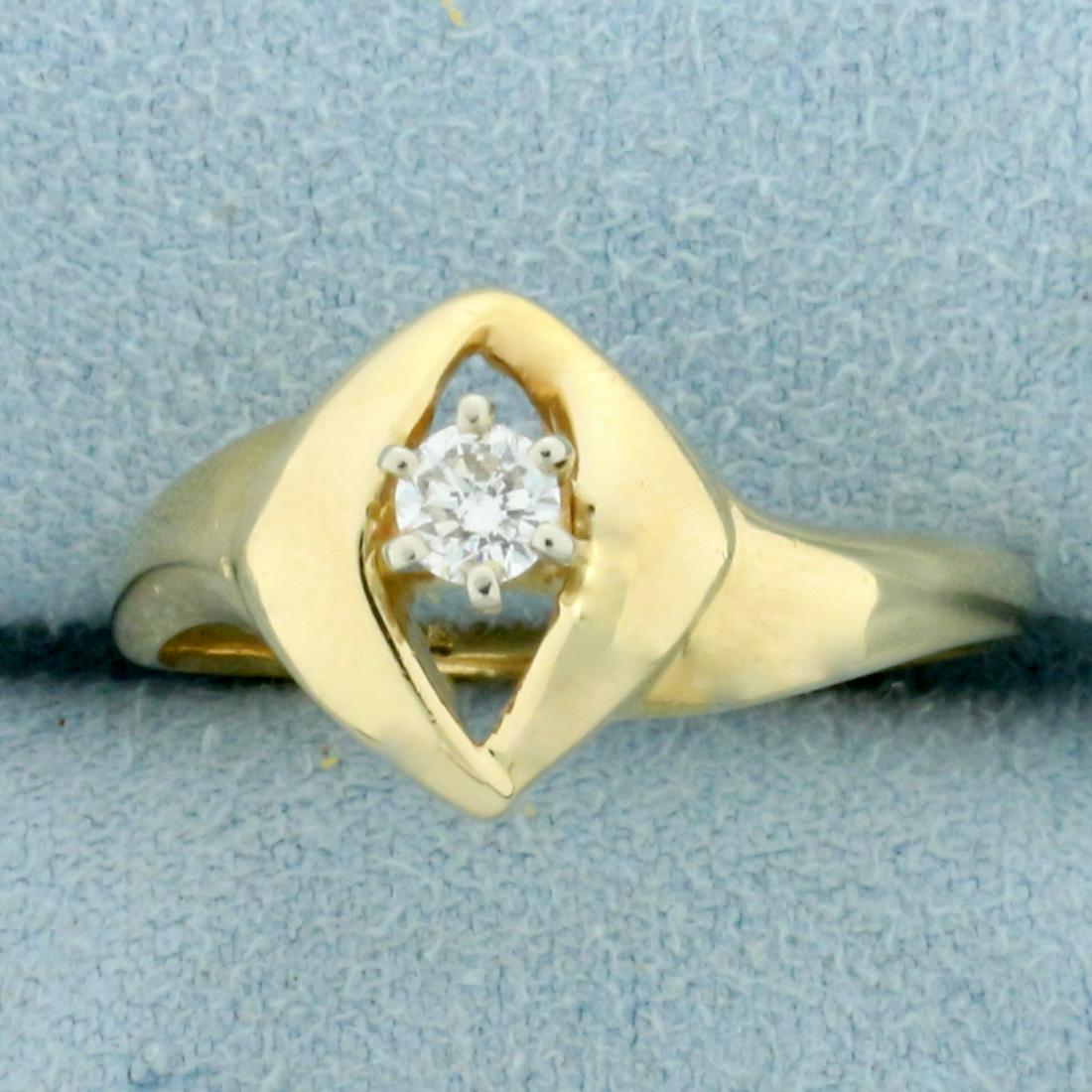 Diamond Solitaire Eye Design Ring in 14K Yellow Gold: In 14K Yellow Gold. Contains one high quality .15ct Diamond, VS clarity/I color. Size 9. 3.9g