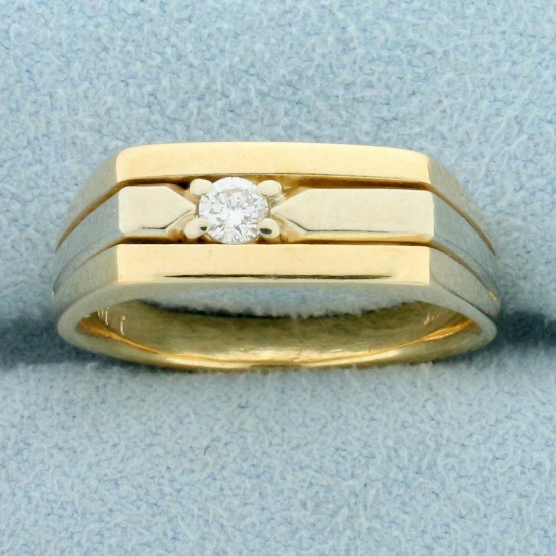 Two Tone Diamond Solitaire Ring in 14K Yellow and White Gold: In 14K Yellow and White Gold. Contains one high quality 0.1ct Diamond, VS clarity/G color. Size 7. 6.2g.