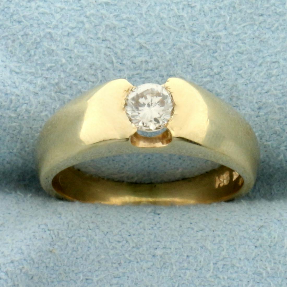 1/3ct Diamond Solitaire Ring in 14K Yellow Gold: In 14K Yellow Gold. Contains one high quality 1/3ct Diamond, SI2 clarity/K color. Size 6. 3.6g
