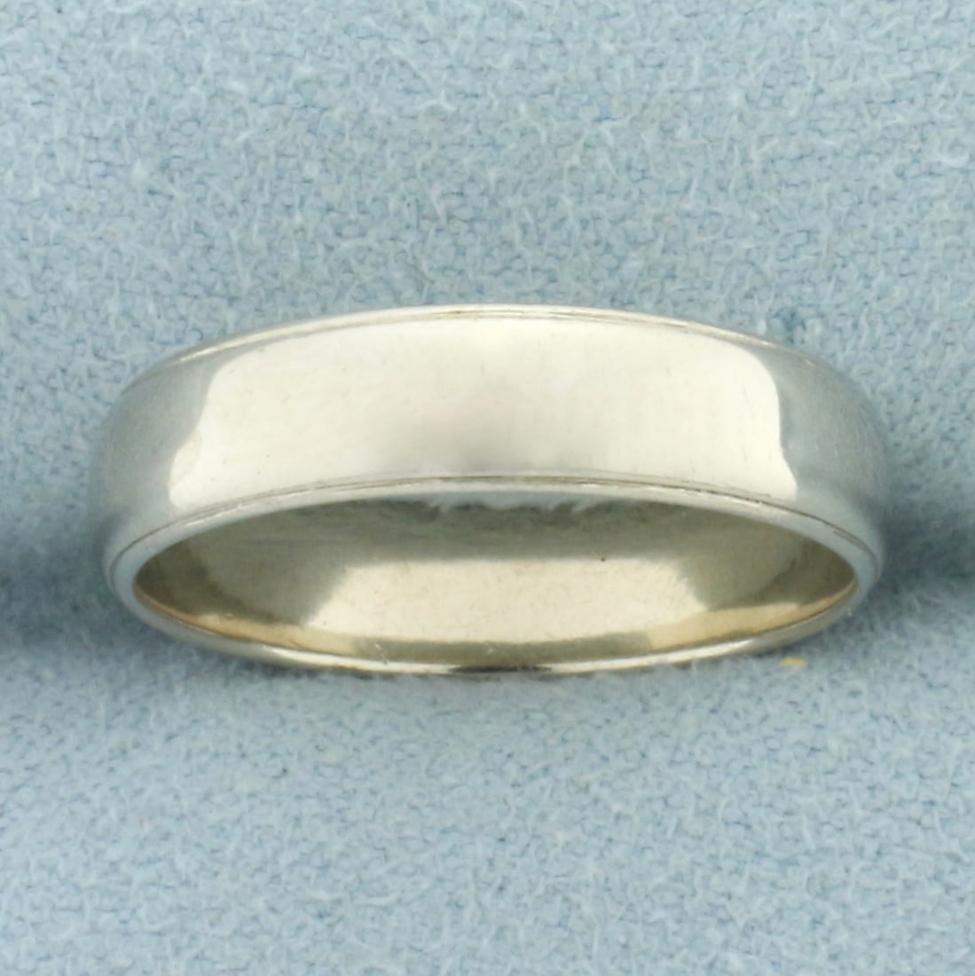 Womans Banded Edge Wedding Band Ring in 14k White Gold: In 14k white gold. 4.75mm wide. Size: 7.5. 3.7g.