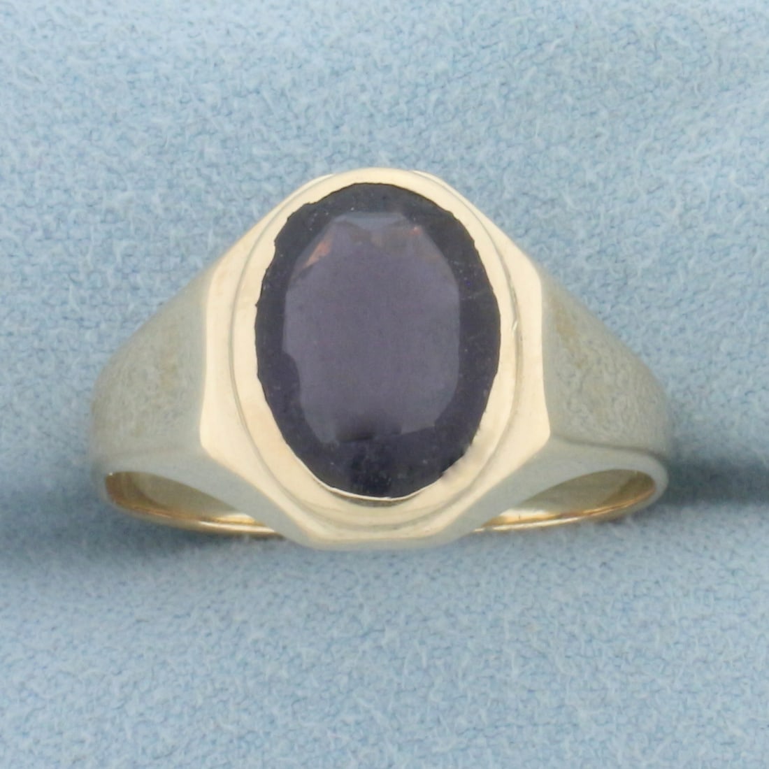 Mens Vintage Amethyst Bezel Set Ring in 10k Yellow Gold: In 10k yellow gold. Contains one high quality 4ct oval amethyst, 12x10mm, with deep color and excellent clarity. Size: 10.25. 5.6.