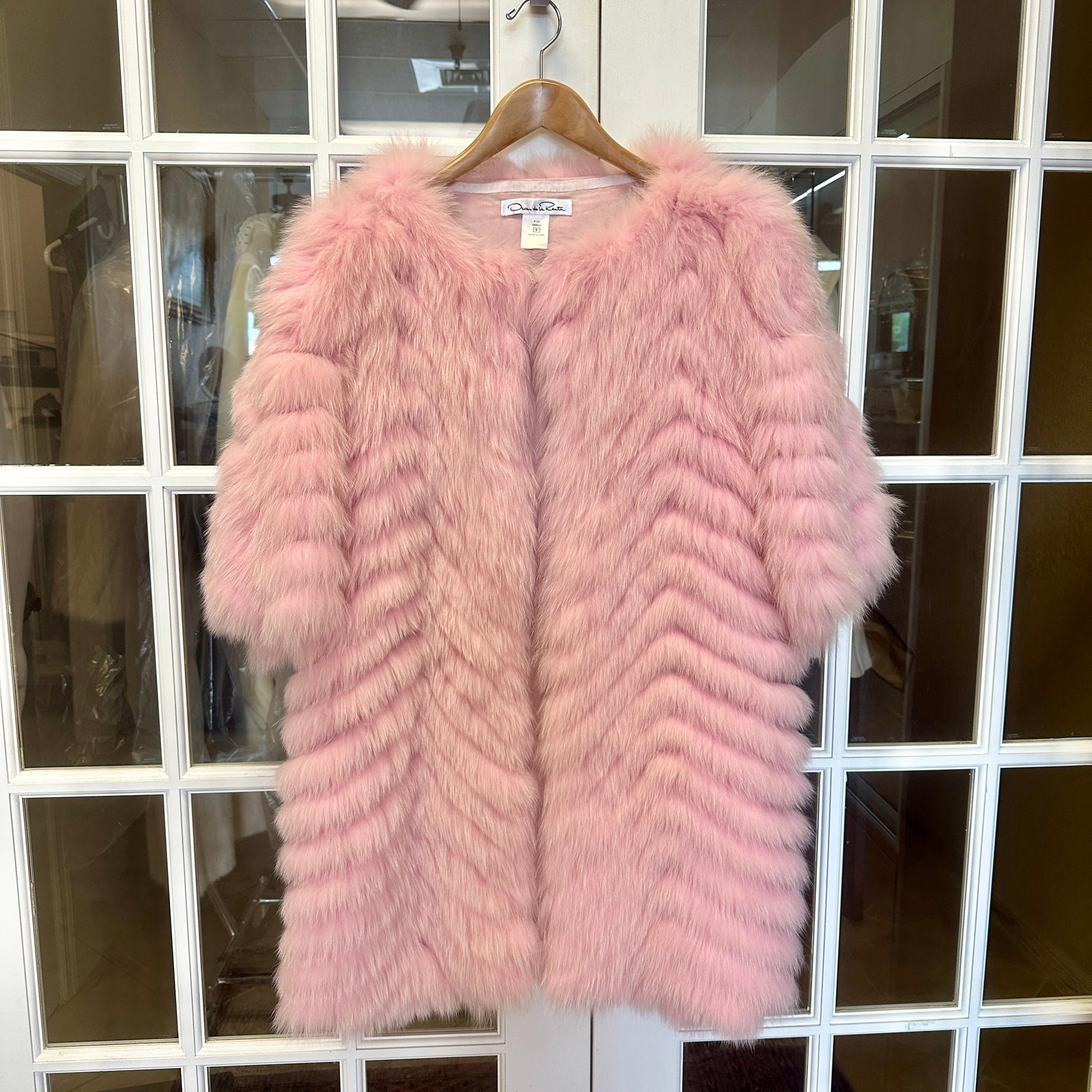 Oscar de la Renta Runway Pink Chevron Shadow Fox Fur Coat: Size 8. In excellent condition with minor imperfections. Shadow fox fur from Finland in Cherry Blossom color. Lining is 91.5% silk and 8.5% lycra. Hidden closures. Iconic runway piece!