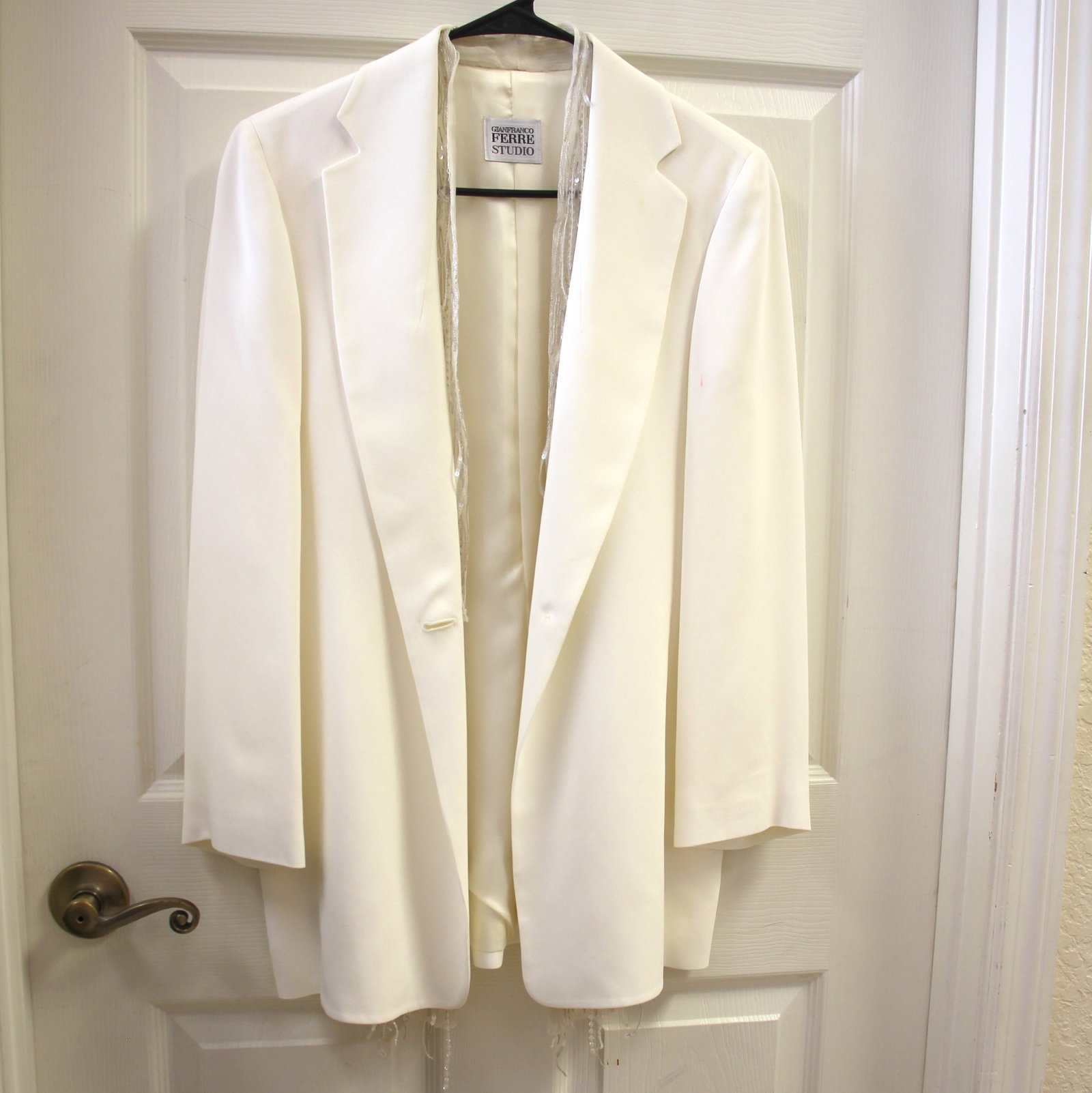 Gianfranco Ferre Off White Bead Sequin Fringe Evening Blazer Jacket: Size USA 8. Vintage Gianfranco Ferre. 74% acetate, 26% viscose for a crepe silk feel. Fully lined inside. Removable bead, sequin, and embroidery embellishment. Jacket in great vintage condition with m