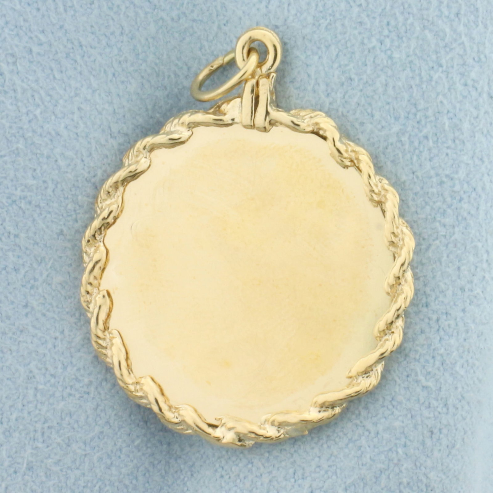 Engravable Rope Frame Disk Charm or Pendant in 14k Yellow Gold: In 14k Yellow Gold. 1 inch long. 1 inch wide. Engravable. 4.1g.