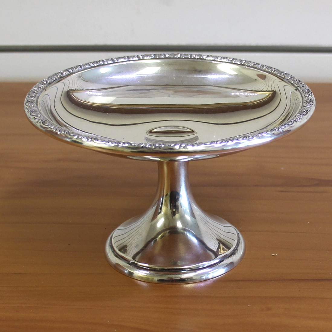 International Silver Prelude Sterling Silver Footed Candy Dish: In .925 Sterling Silver Prelude Model T177-1. 3 3/4 inch high, 6 1/8 inch diamter. Great condition. 170.6g.
