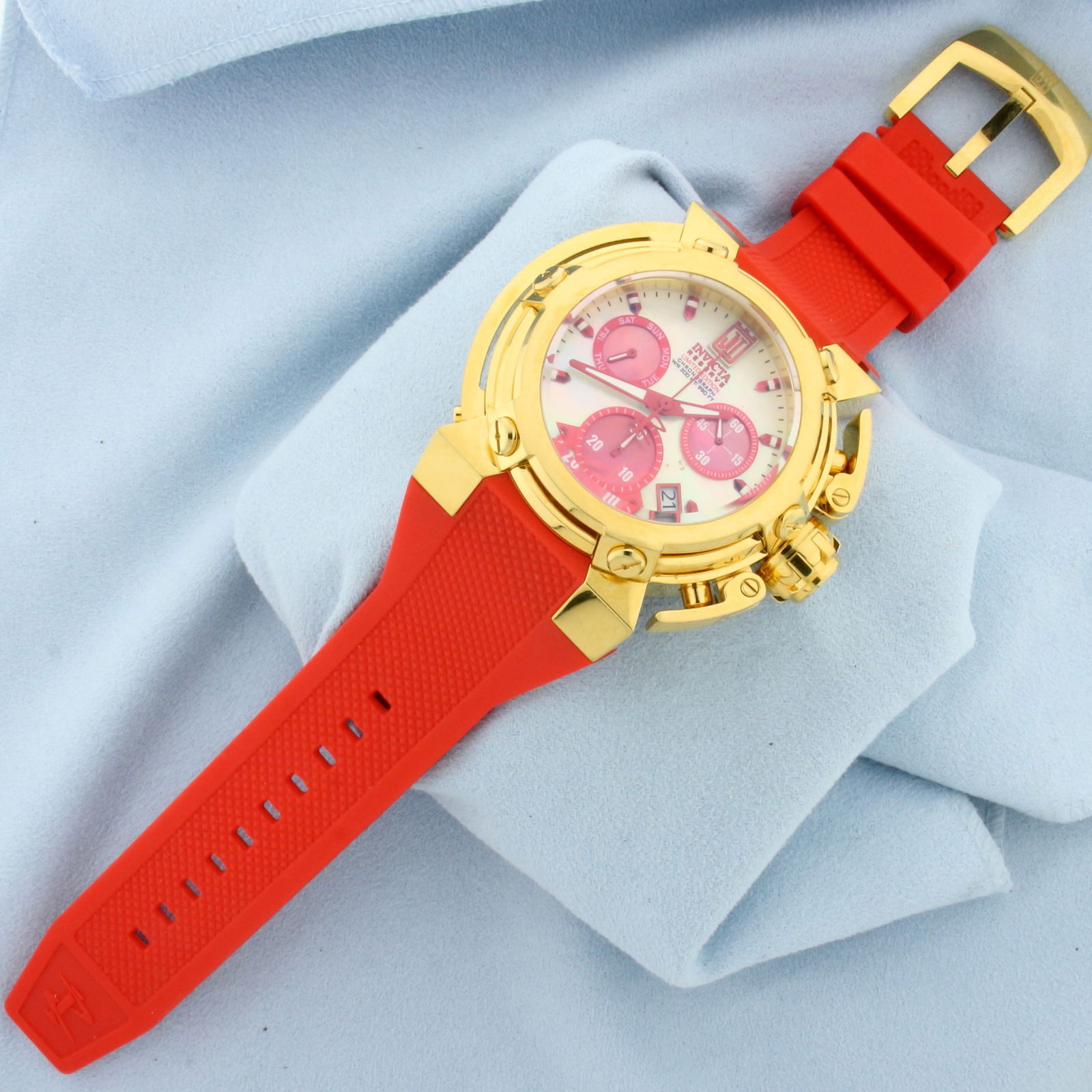 New Mens Invicta Limited Edition JT X-Wing Watch 23604: In Gold Plated Stainless Steel Case. Red silicone band. Swiss quartz movement. Limited Edition Jason Taylor Watch. New battery, runs great. Never been worn.