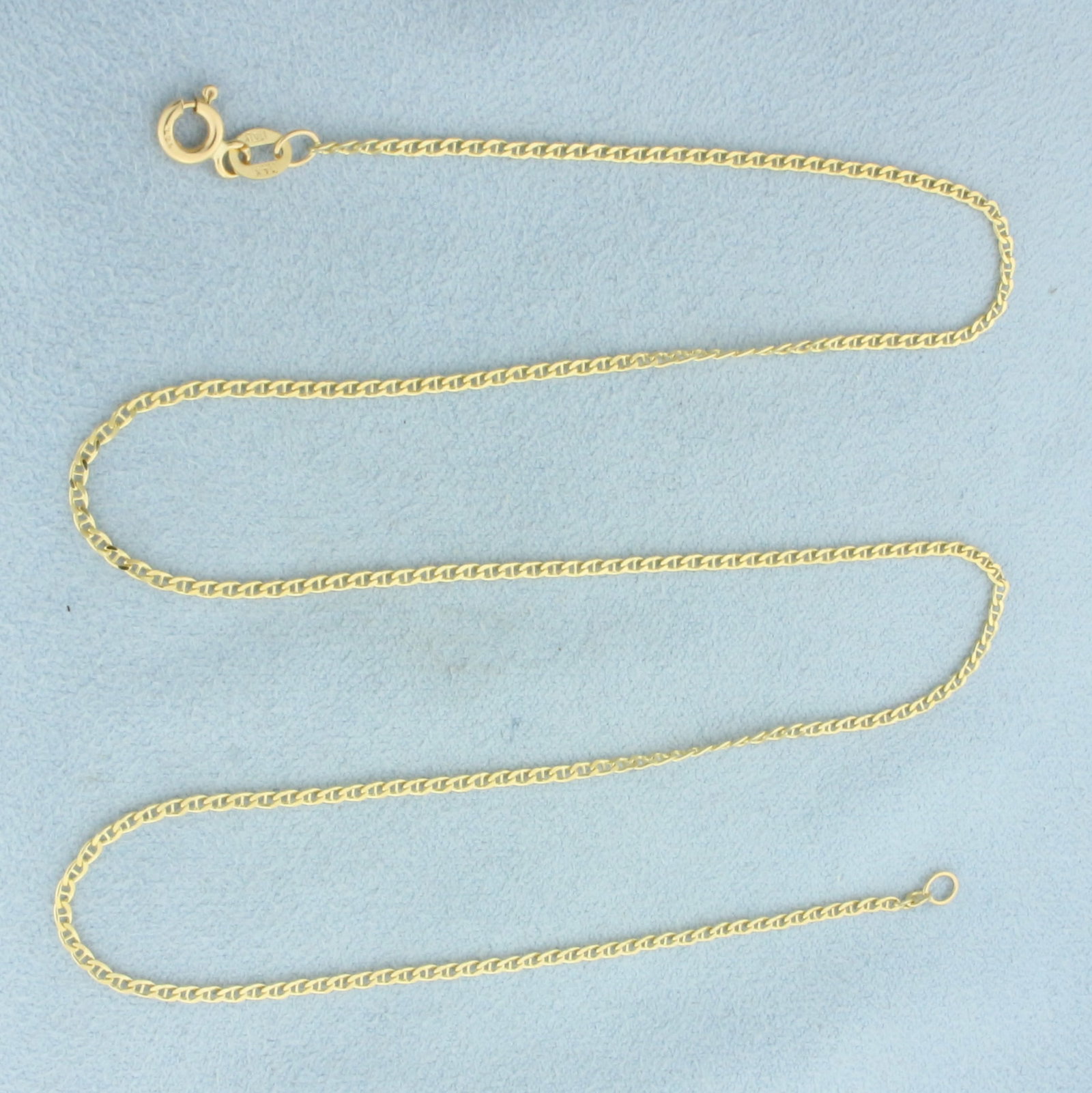 18 Inch Italian Mariner Anchor Link Chain Necklace in 14k Yellow Gold: In 14k Yellow Gold. 18inches long. 1.5mm wide. Italian made. 2.3g.