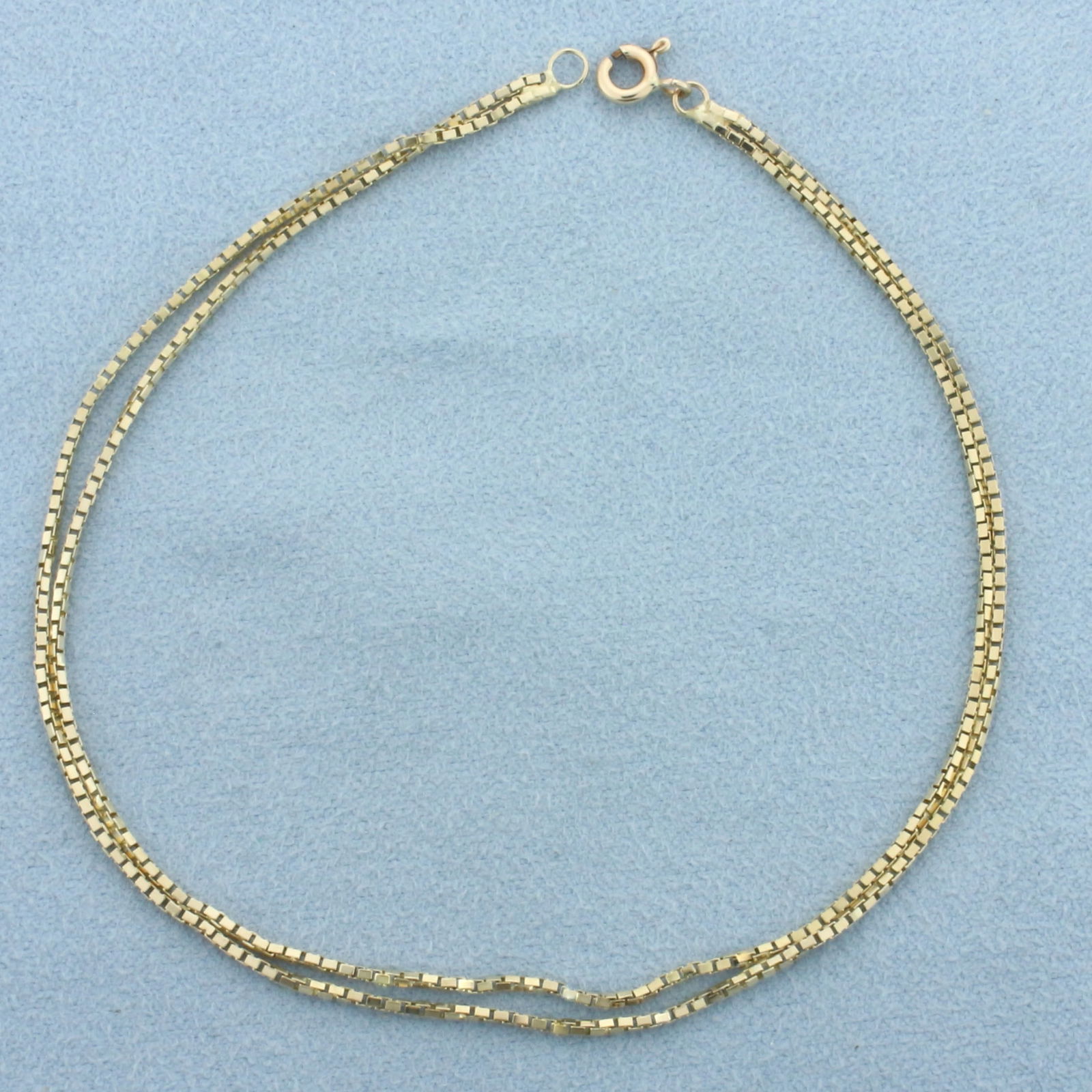 Double Box Link Chain Anklet in 14k Yellow Gold: In 14k Yellow Gold. 9 inches long. 1mm wide each box link. Spring clasp. 3.5g.