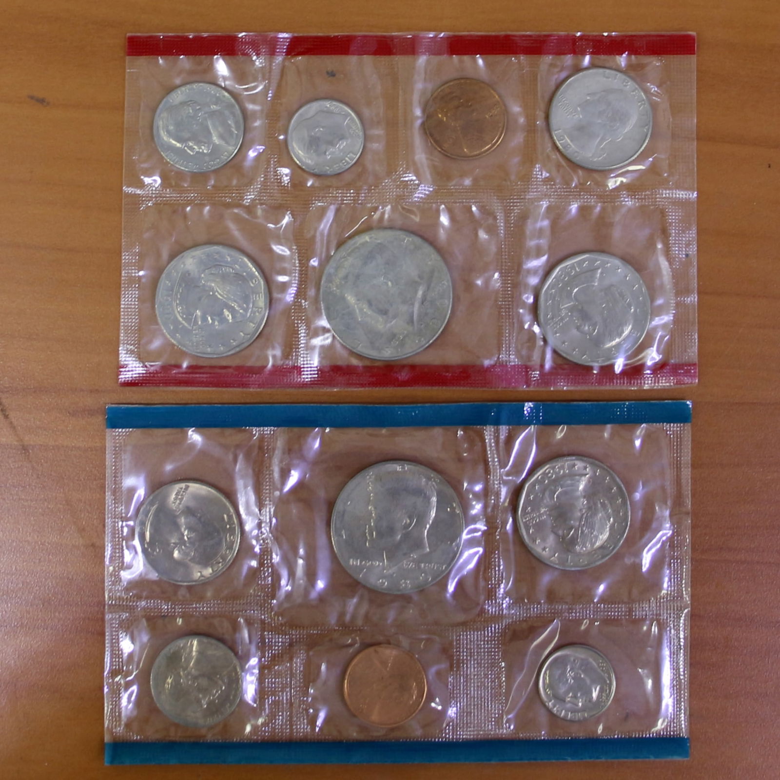 1981 Philadelphia and Denver Mint Uncirculated Coin Sets OGP: Contains one 1981 Philadelphia and one 1981 Denver Uncirculated 6 Coin Mint Set. Both set in original government plastic casing.
