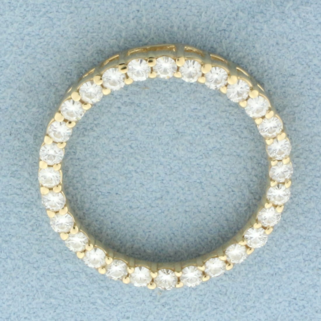 Diamond Circle Pendant in 14k Yellow Gold (1 of 2)