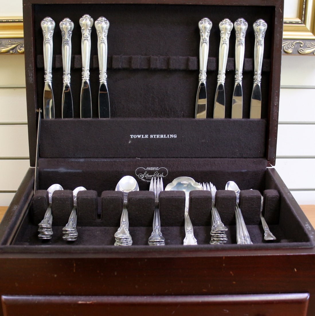 Gorham Chantilly Sterling Silver Flatware Set of 57 Pieces (1 of 5)