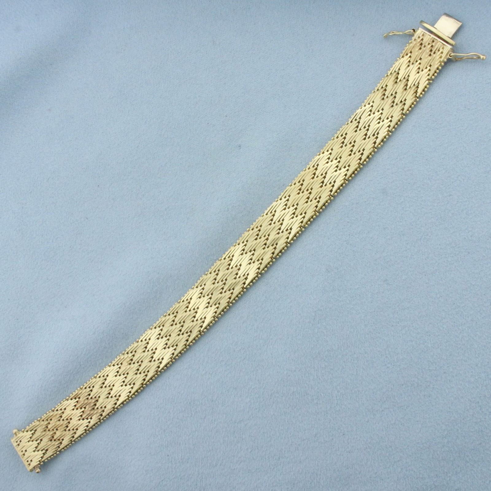 Italian Diamond Cut Wide Zigzag Woven Bracelet in 14k Yellow Gold (1 of 2)