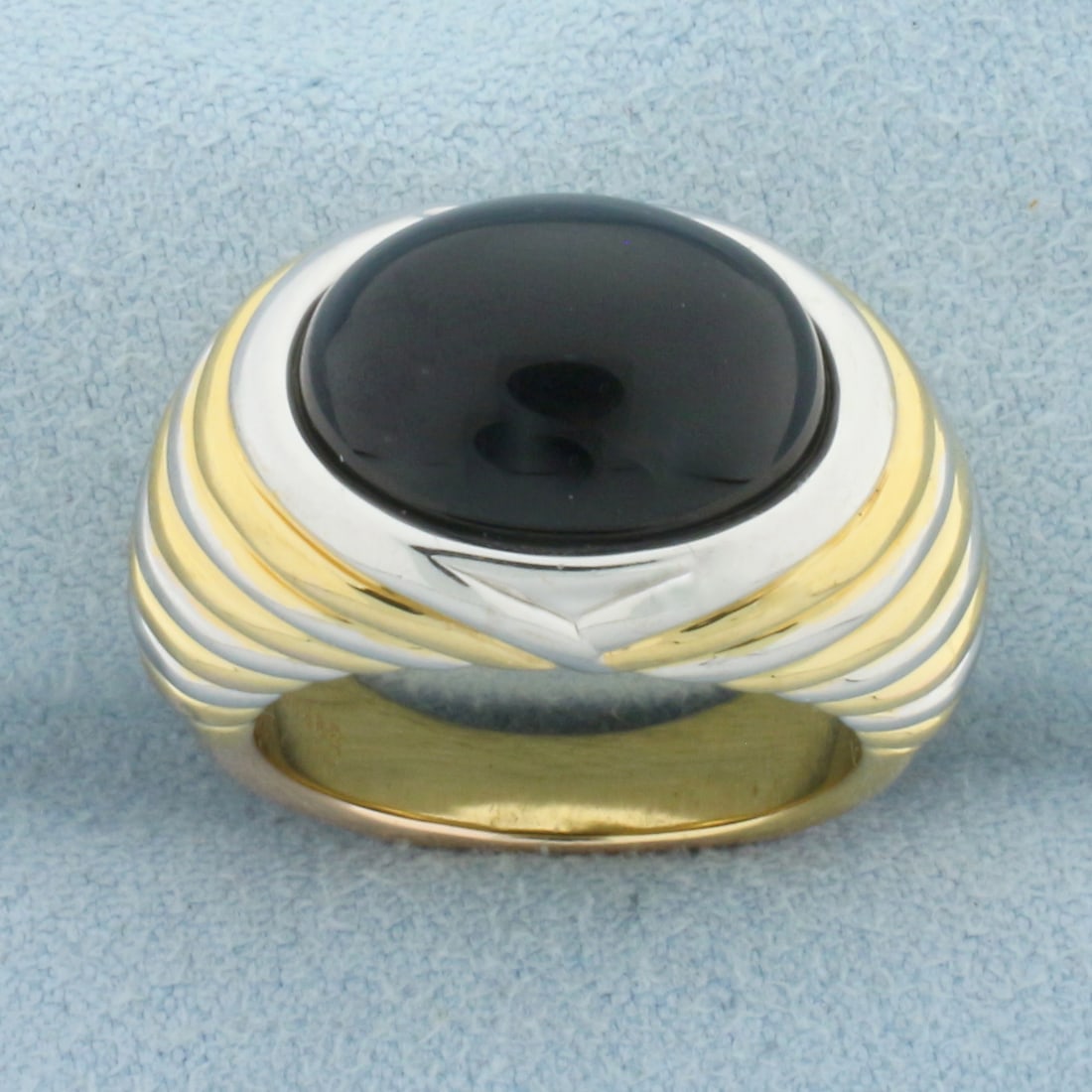 Onyx Scalloped Dome Ring in 14k Yellow and White Gold (1 of 4)
