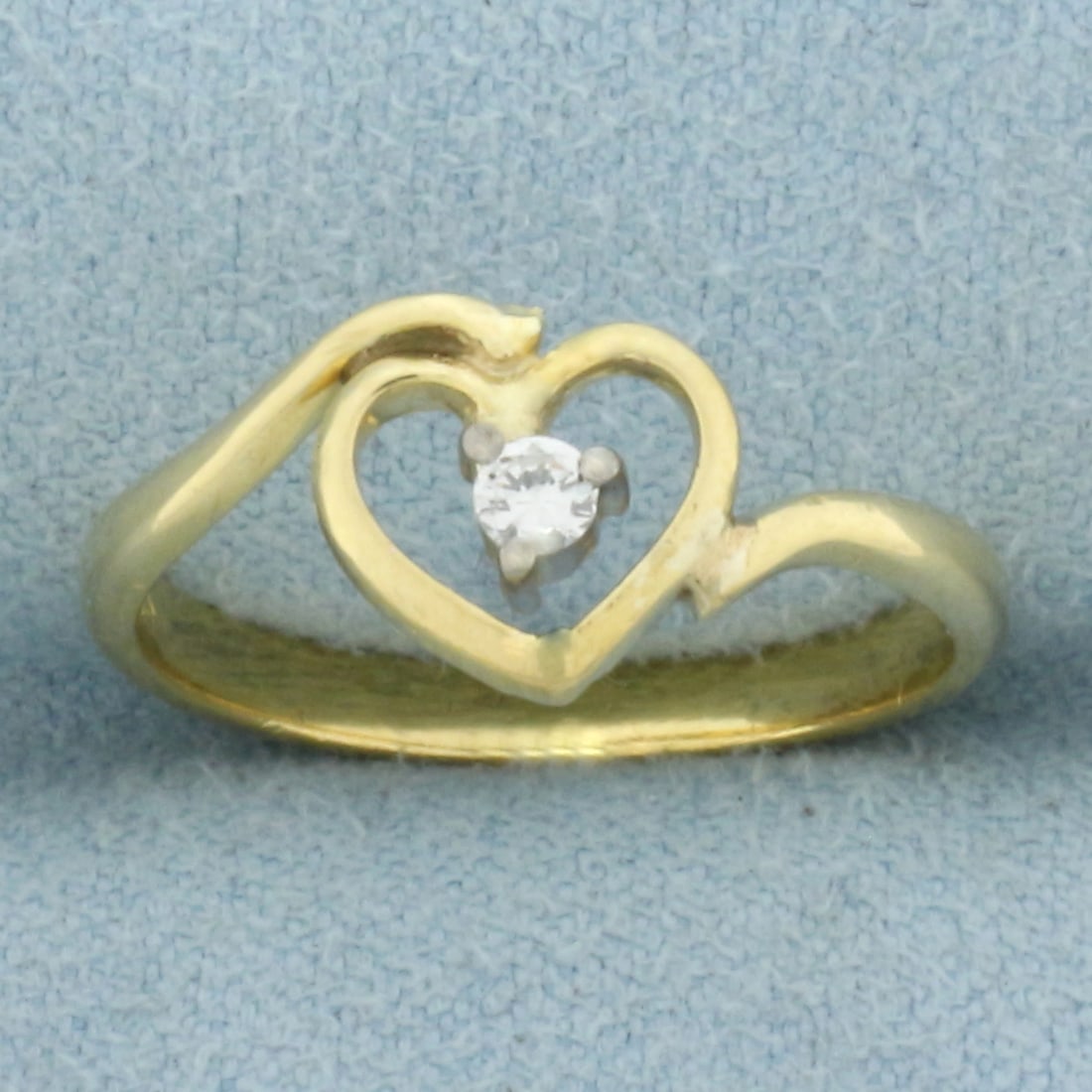 Diamond Heart Ring in 18k Yellow Gold (1 of 4)