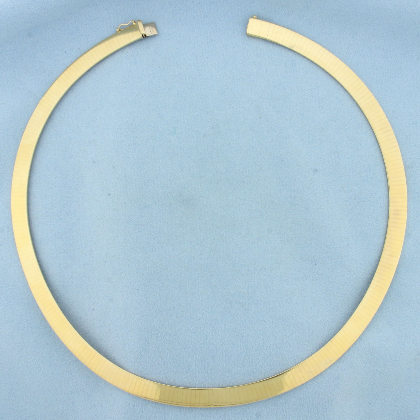 Italian 18 Inch Omega Link Necklace in 14k Yellow Gold (1 of 2)