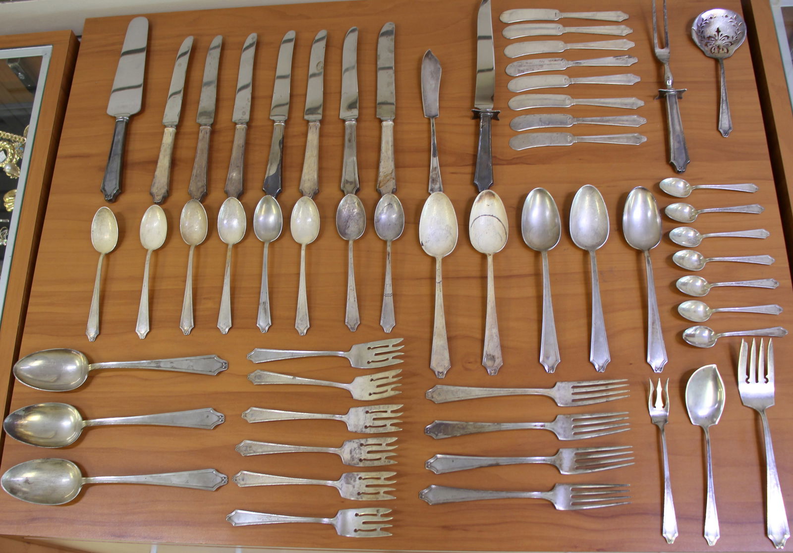 International Minuet 56 Piece Sterling Silver Flatware Set (1 of 9)