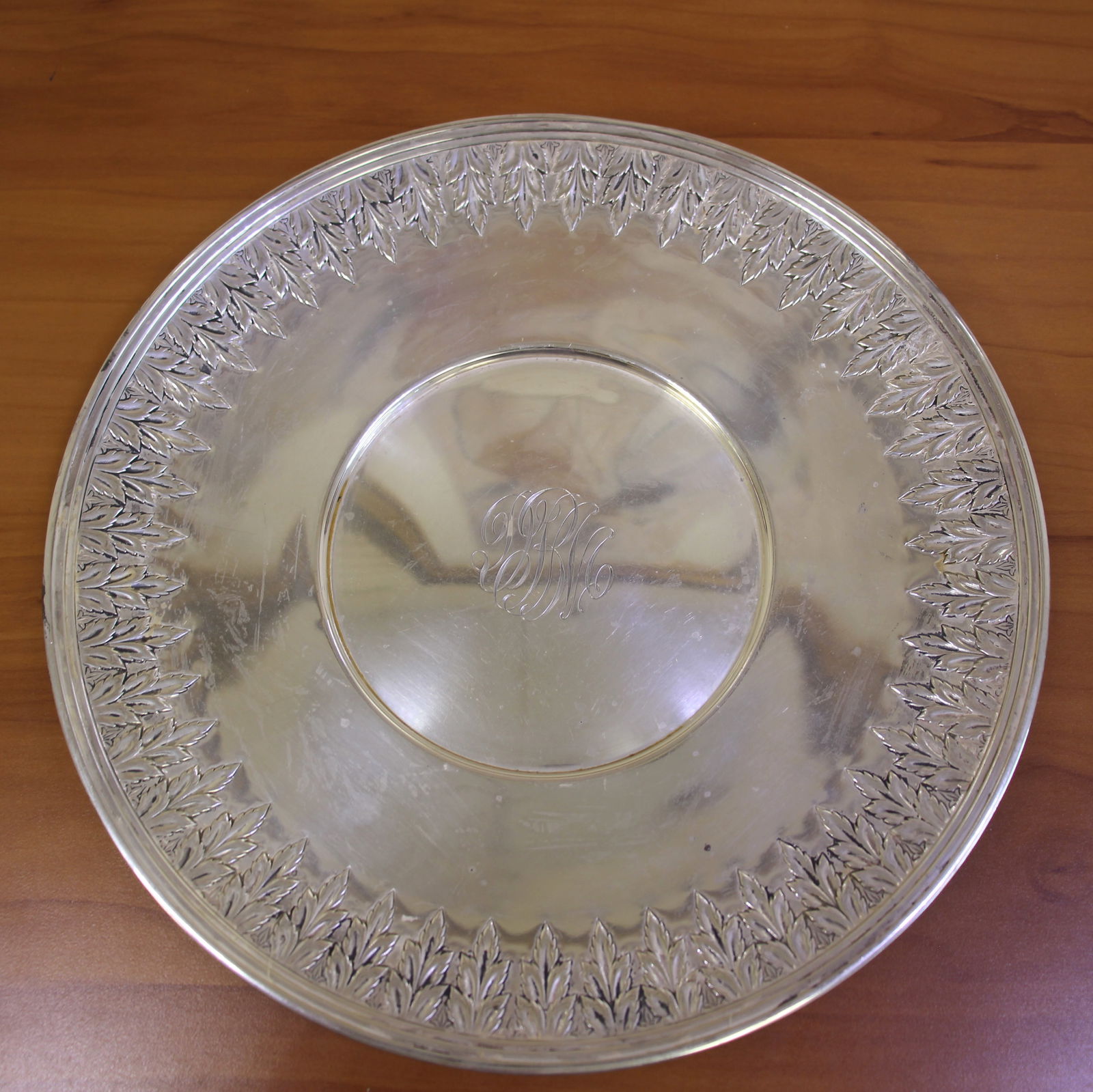Antique Watson Company Sandwich Serving Plate in .925 Sterling Silver (1 of 4)
