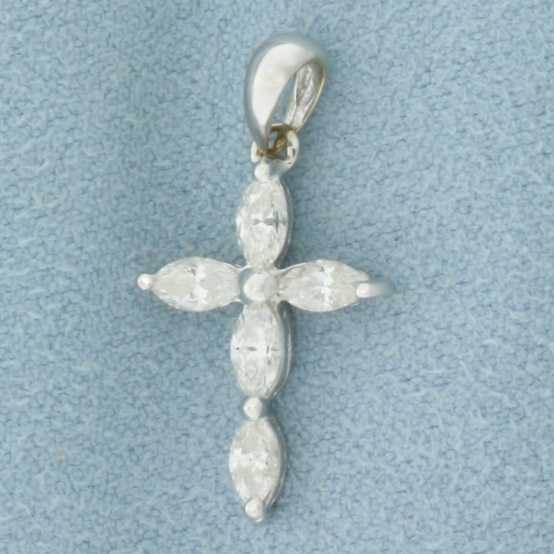 Diamond Cross Pendant in 18k White Gold (1 of 2)