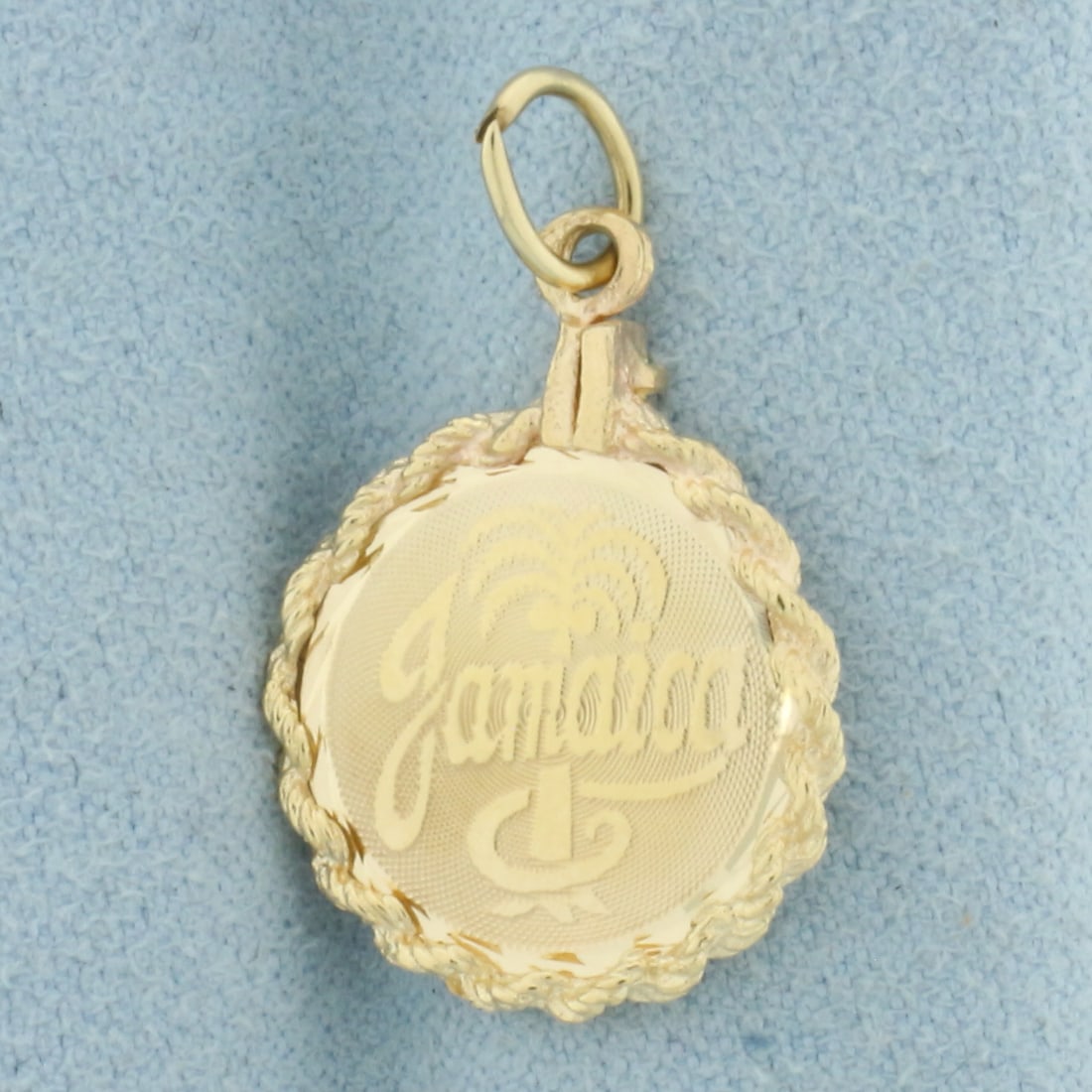 Jamaica Medallion Charm in 14k Yellow Gold (1 of 2)