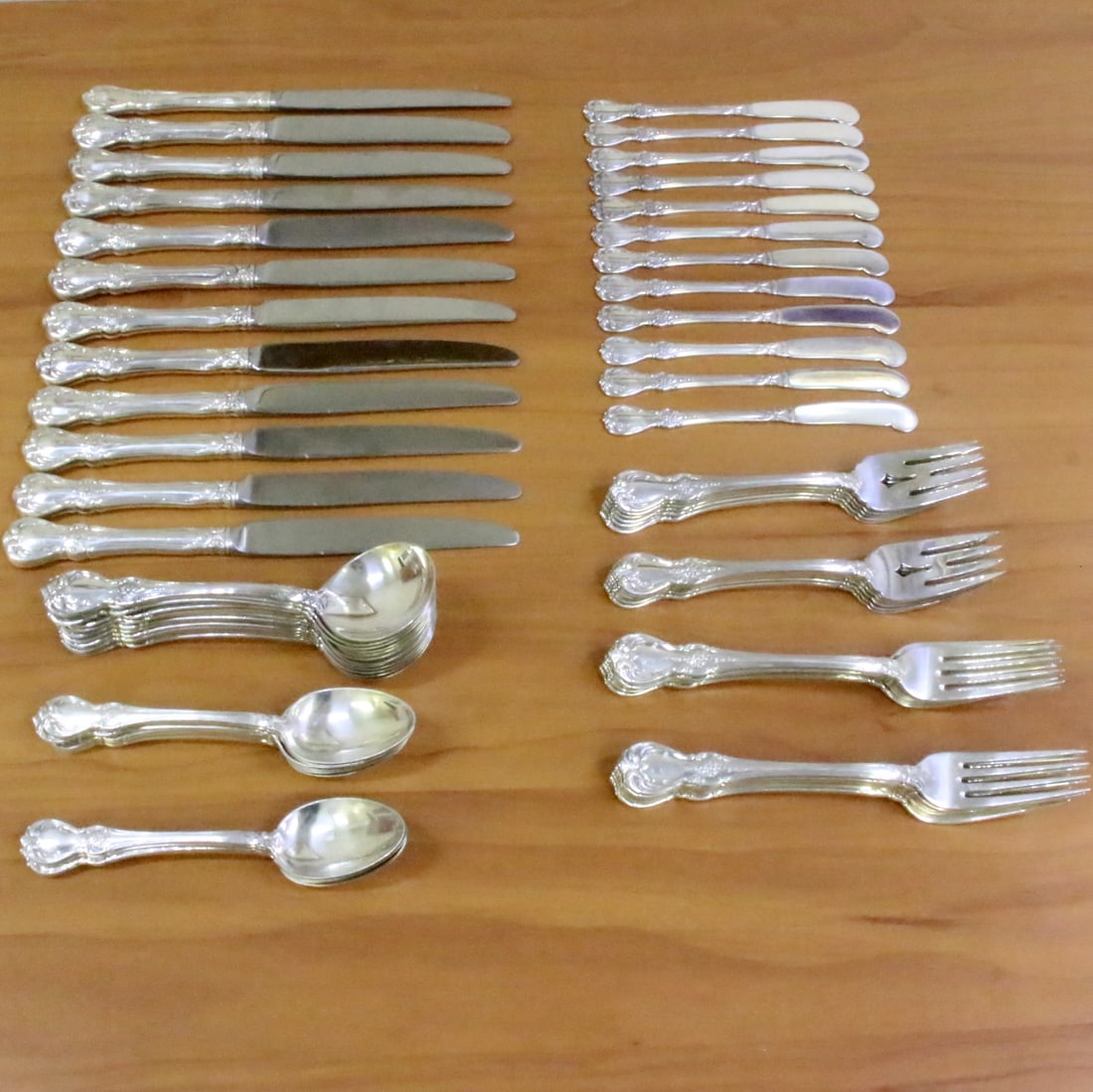 Towle Old Master Sterling Silver Flatware Set of 72 (1 of 4)