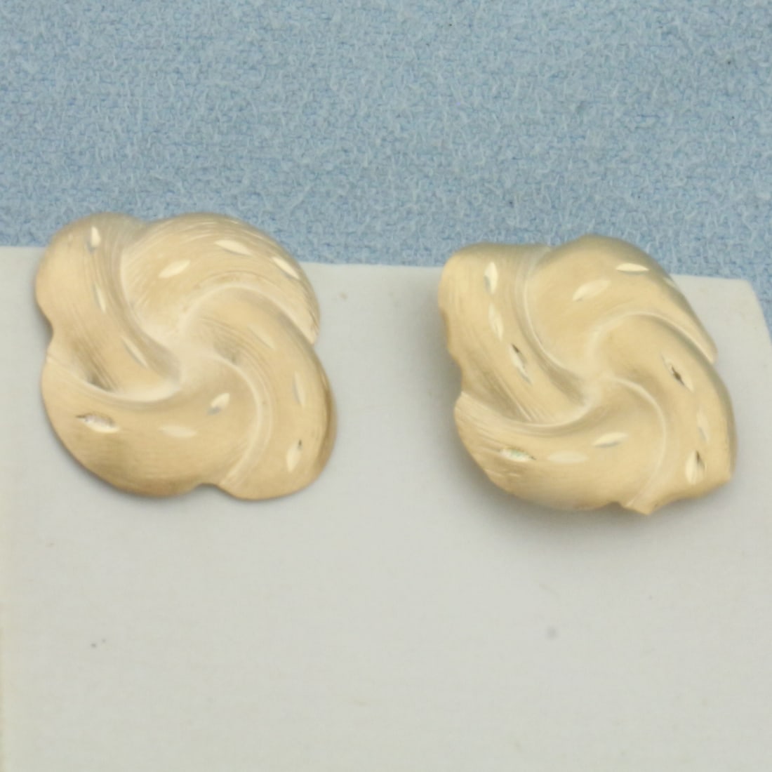 Diamond Cut Pinwheel Earrings in 14k Yellow Gold (1 of 3)