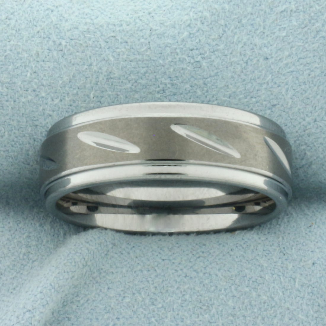 Mens Comfort Fit Tungsten Carbide Wedding Band Ring: In Tungsten Carbide. 8mm wide. Comfort fit. Size 12.25.