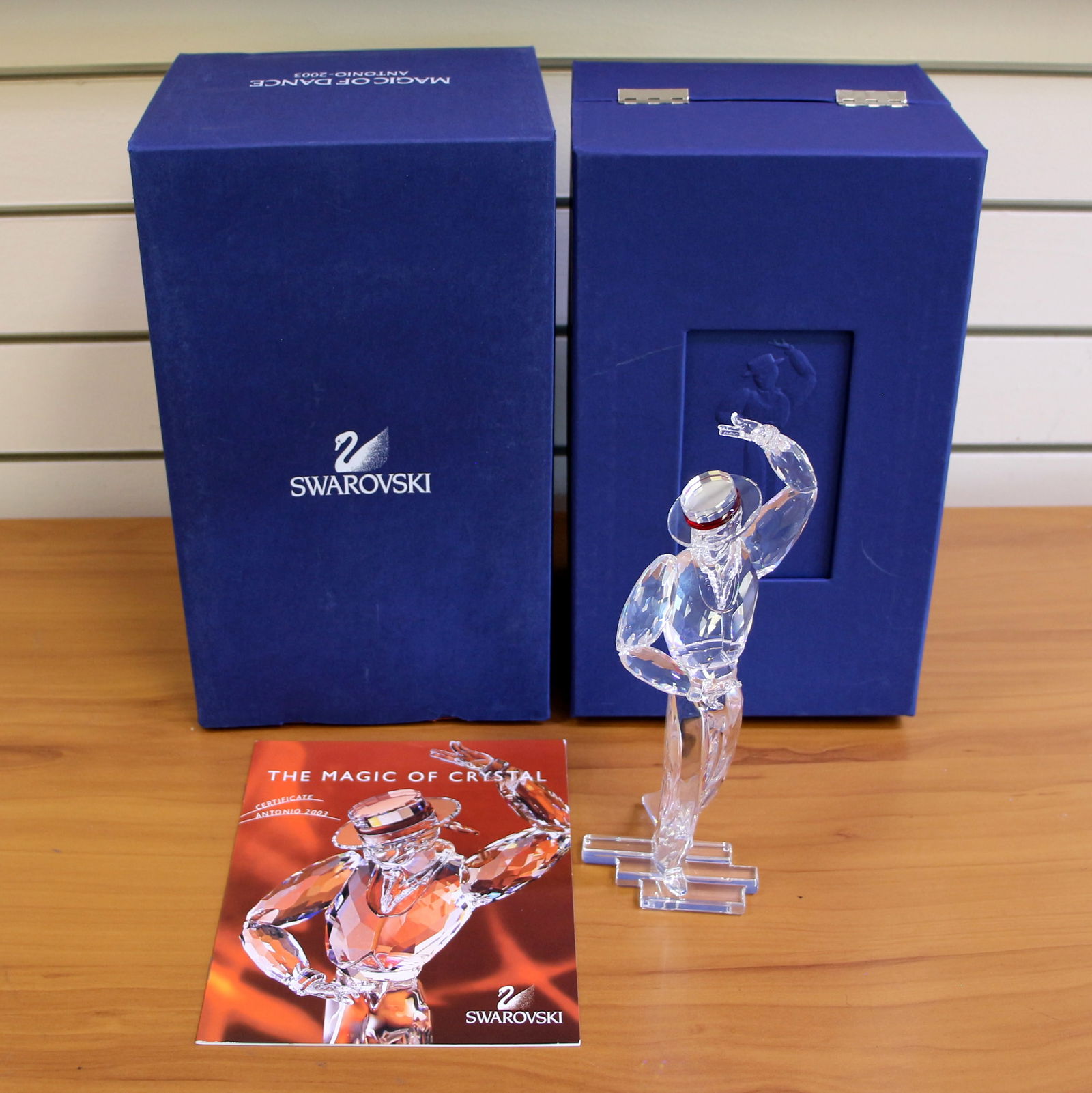 Swarovski 606441 SCS 2003 Annual Edition Antonio with Box and COA (1 of 4)