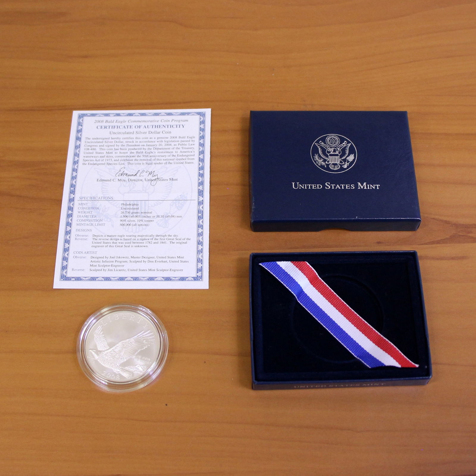 US Mint 2008 Bald Eagle Uncirculated Silver Dollar Coin OGP (1 of 2)