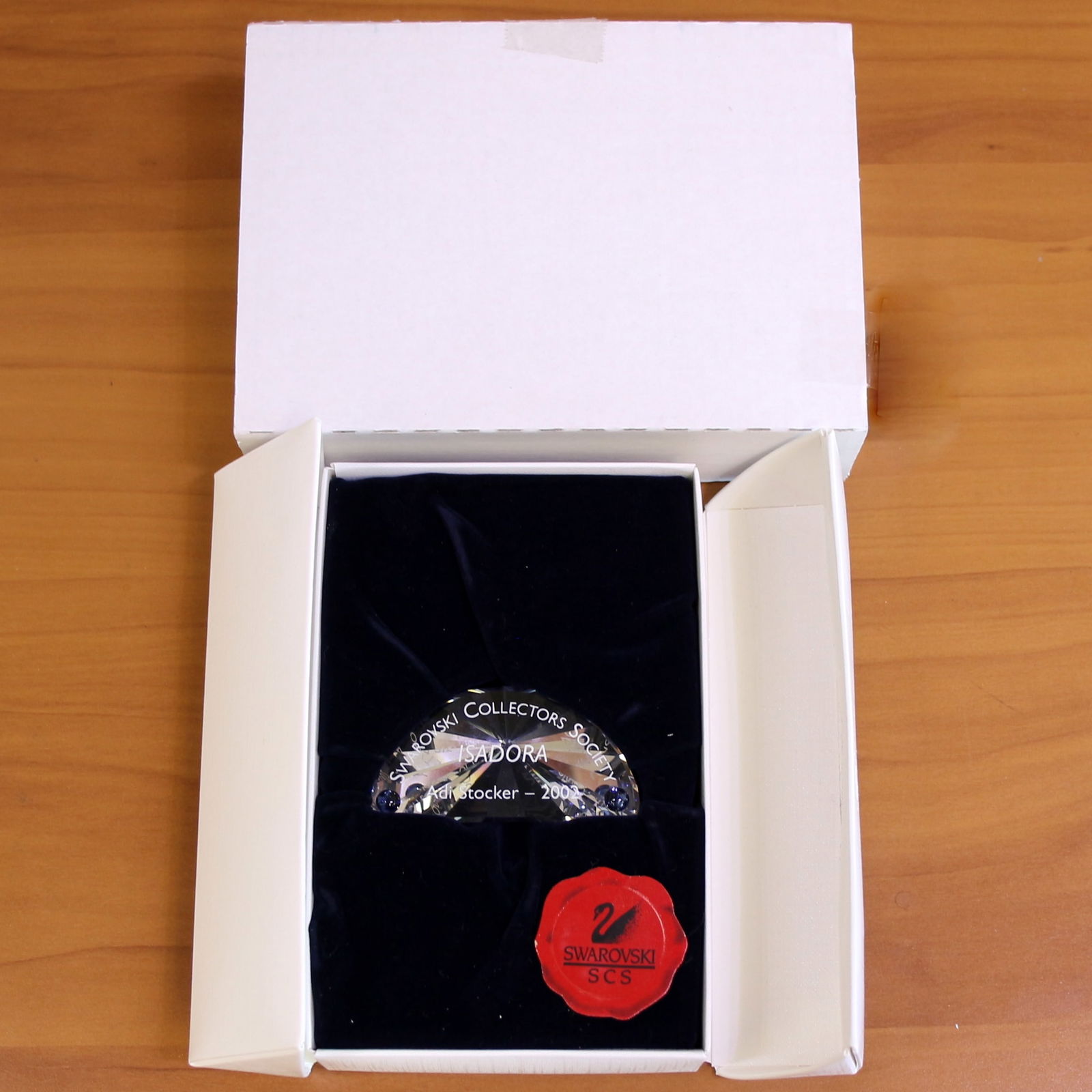 Swarovski 602383 Isadora SCS 2002 Title Plaque (1 of 2)