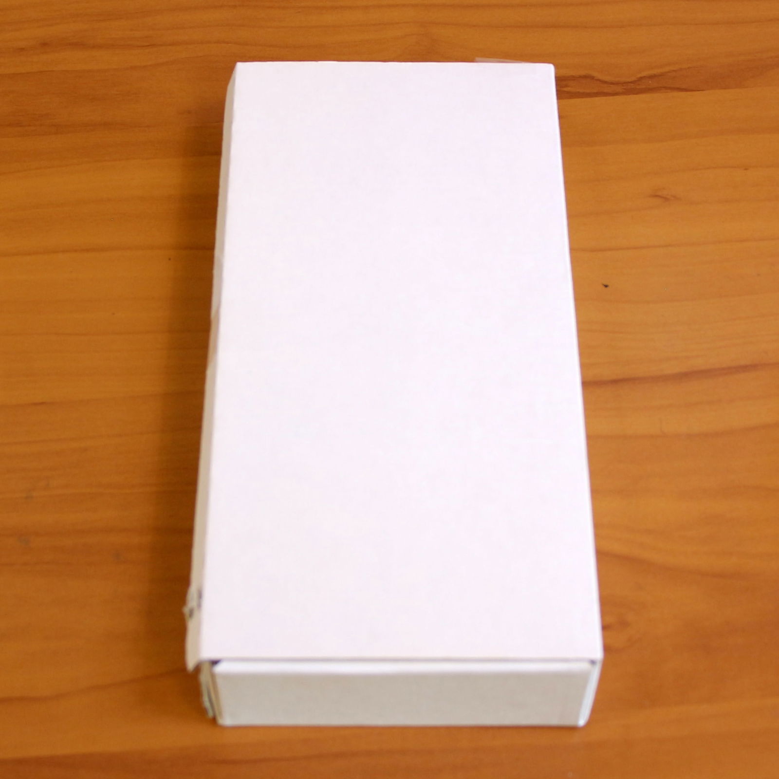 Swarovski Crystal 8612 Green Marguerite Daisy Renewal Gift with Box: Excellent condition with box.