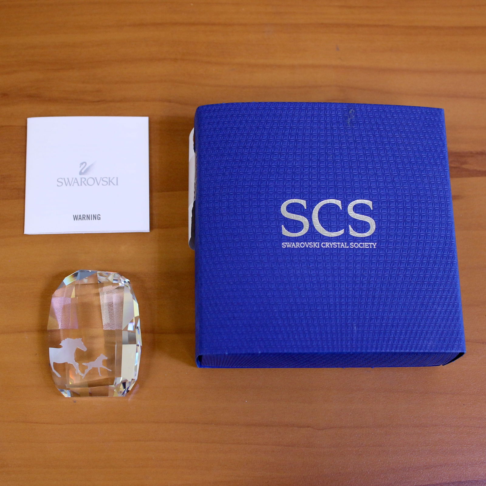 Swarovski Crystal 5004732 Members Gift 2014 Esperanza Horses with Box: Excellent condition with box.