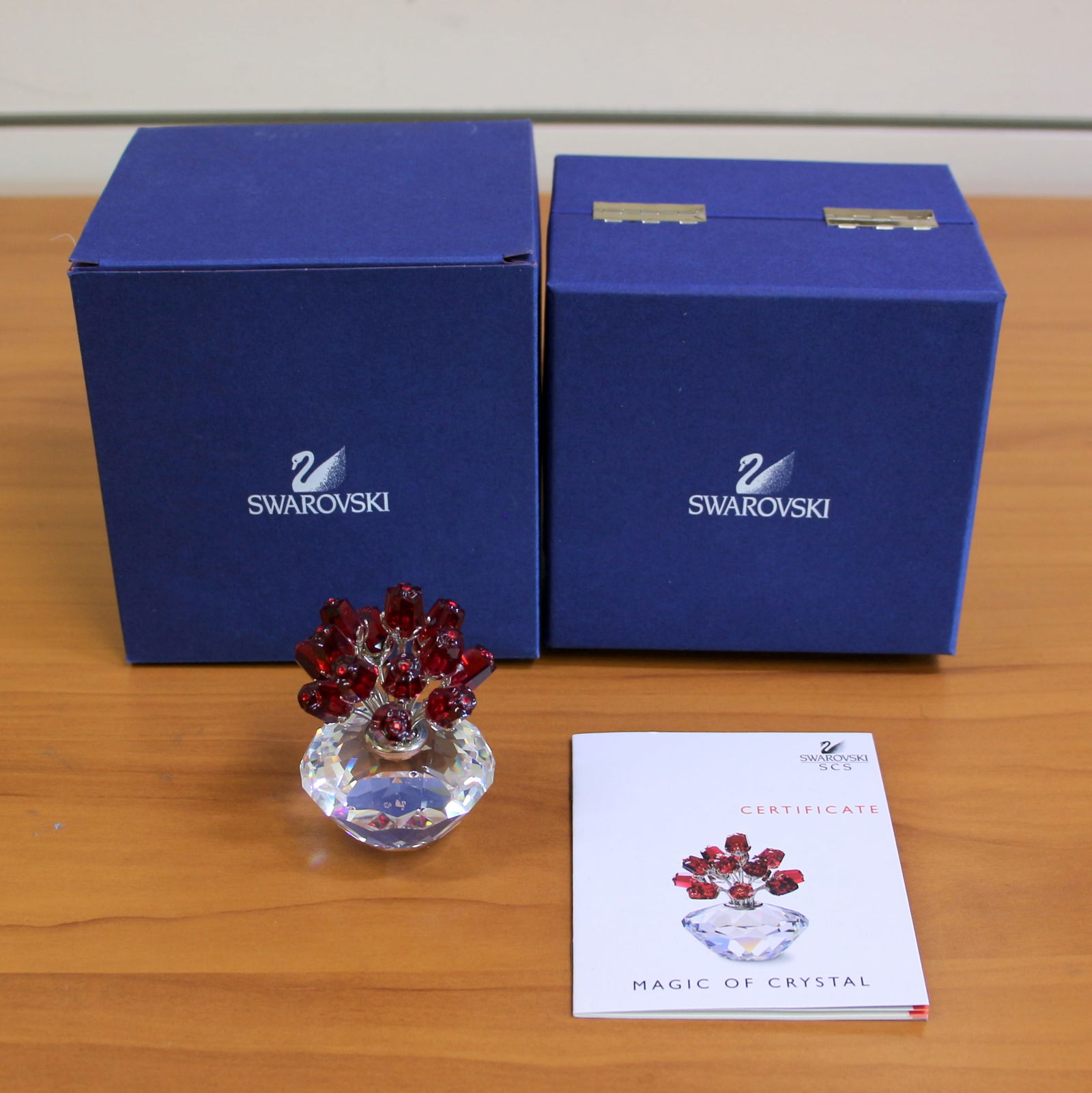 Swarovski Crystal 283394 The Vase of Roses with Box and Certificate (1 of 4)