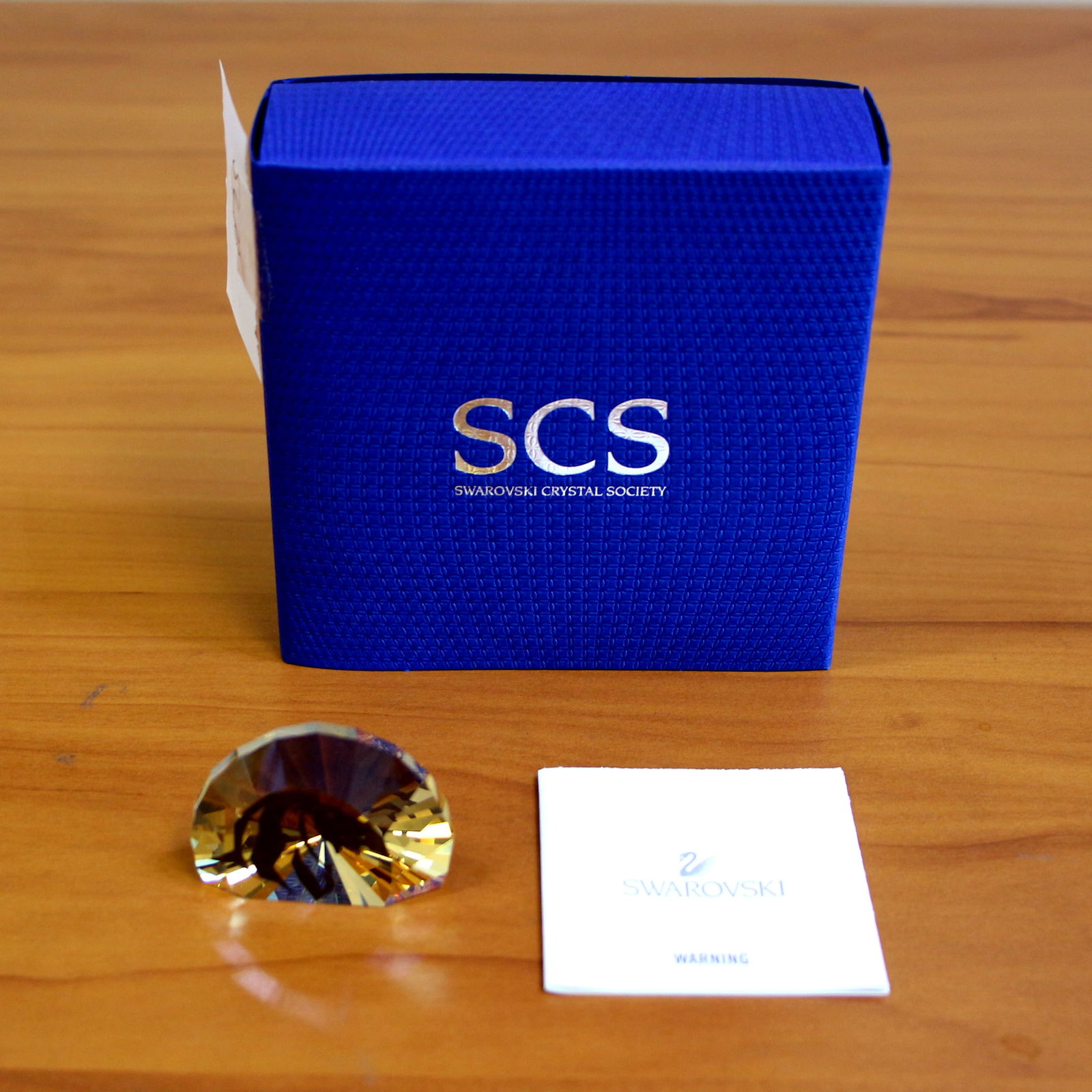 Swarovski Crystal 5135901 SCS PW Lion Head Membership Gift with Box: Excellent condition with box.