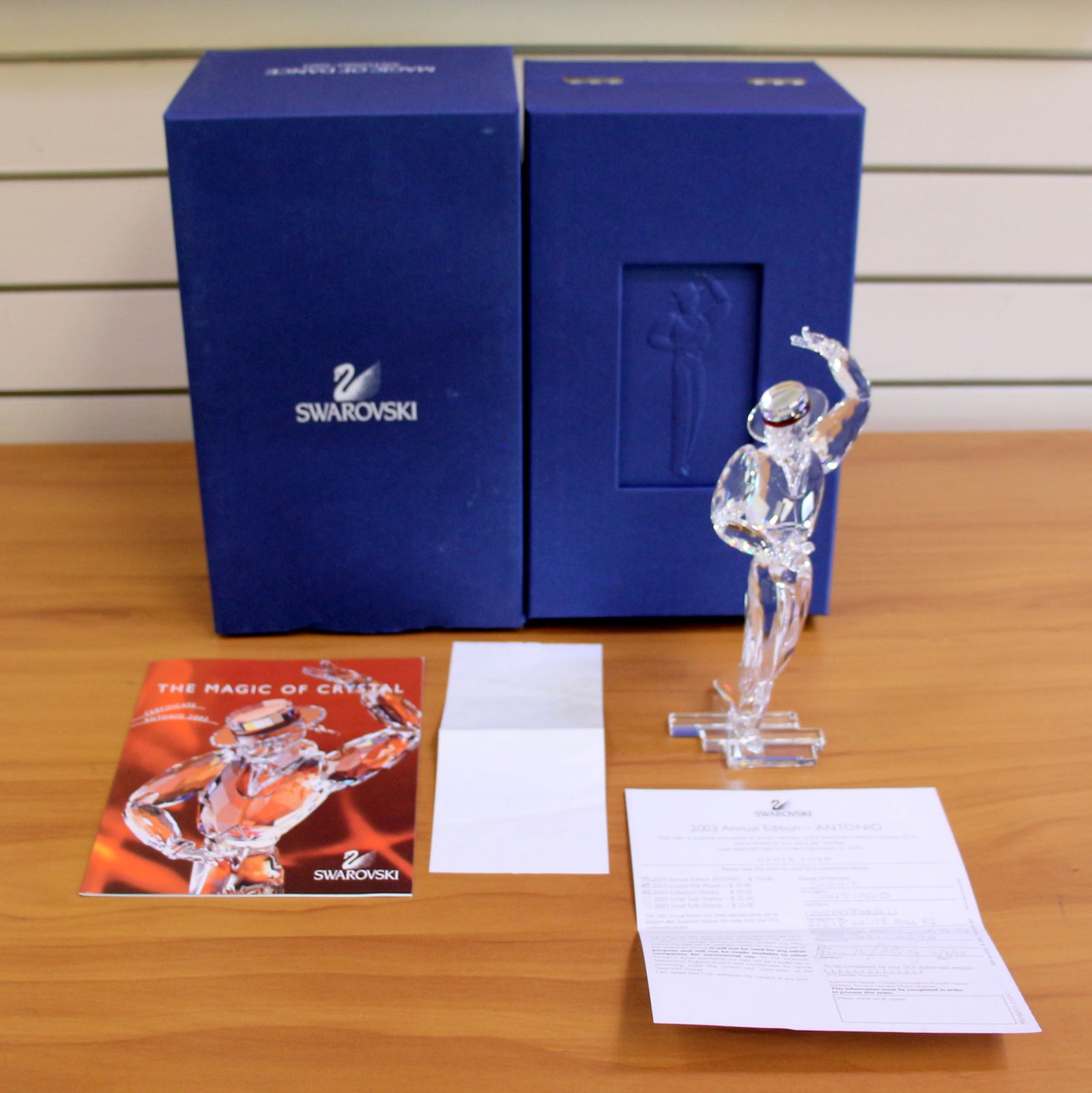 Swarovski 606441 SCS 2003 Annual Edition Antonio with Box and COA: Excellent condition with original box and certificate.