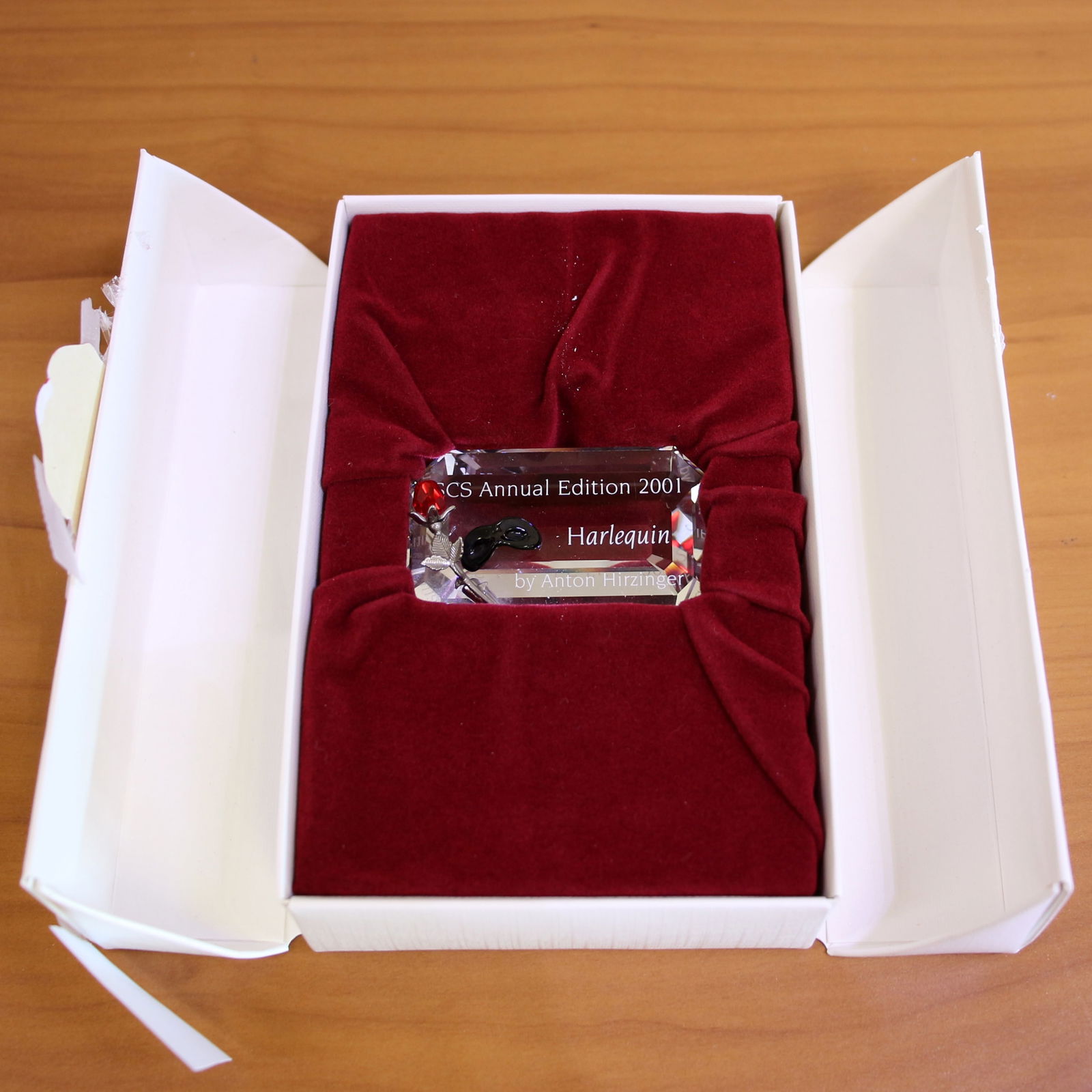 Swarovski 2001 SCS Harlequin Title Plaque: Excellent condition, with box.