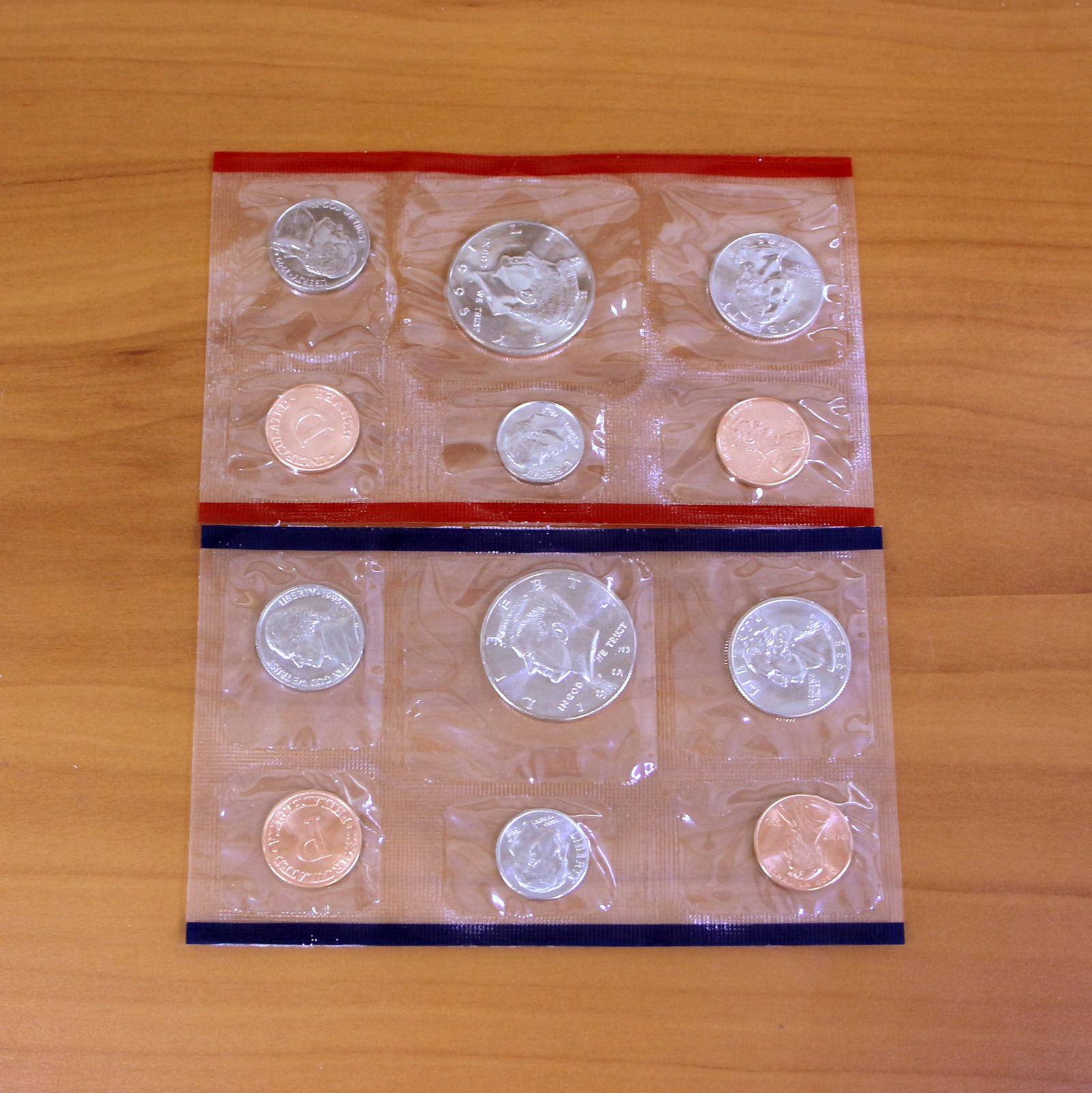 1995 US Mint Uncirculated Coin Set OGP - 2
