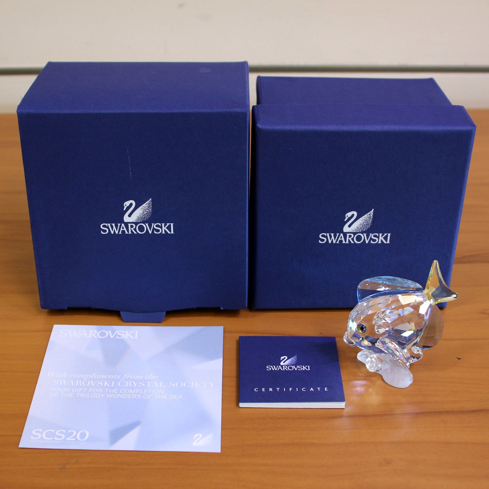 Swarovski Crystal 886180 Blue Tango Fish Colored Trilogy Gift with Box and Certificate: Excellent condition with original box and certificate.