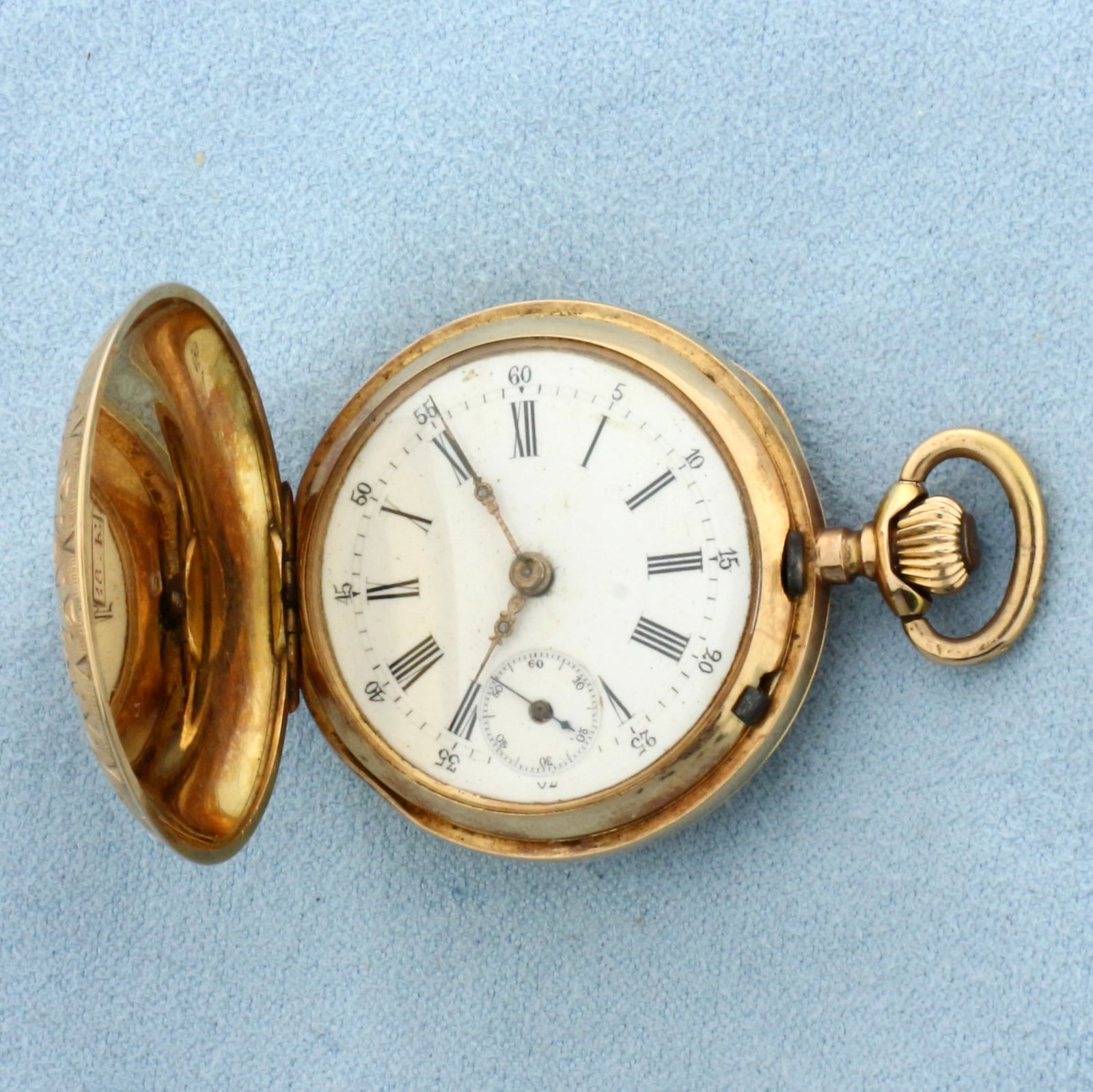 Antique French Enamel 18k Gold Pocket Watch Circa 1890: Cas in solid 18k Yellow Gold. 15-Jewel movement runs great. 33m case. Hand-painted decorative enamel scene, condition as shown. 28.4g.