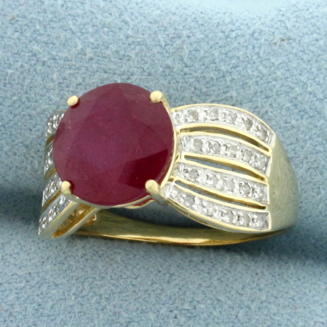 Ruby and Diamond Ring in 14k Yellow Gold - 2