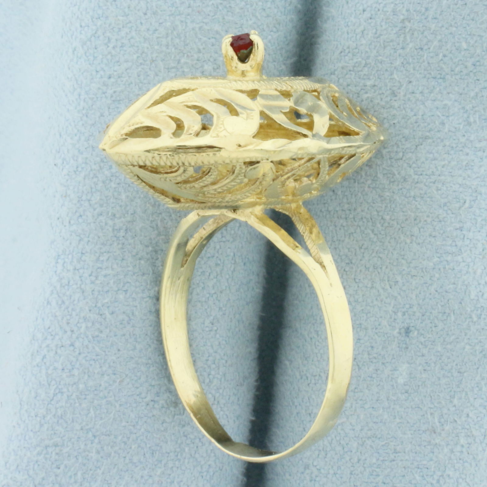 Vintage Ruby Filigree Ring in 10k Yellow Gold - 3