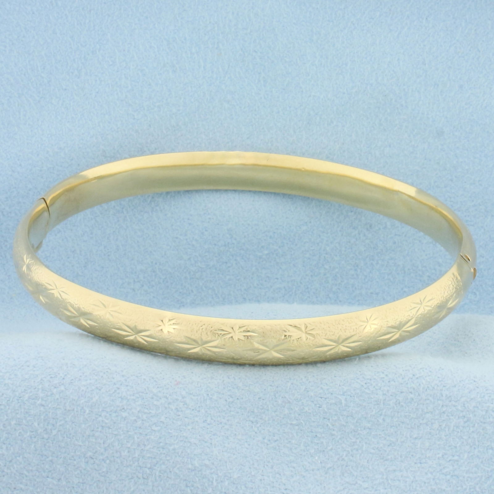 Star Design Bangle Bracelet in 14k Yellow Gold (1 of 3)