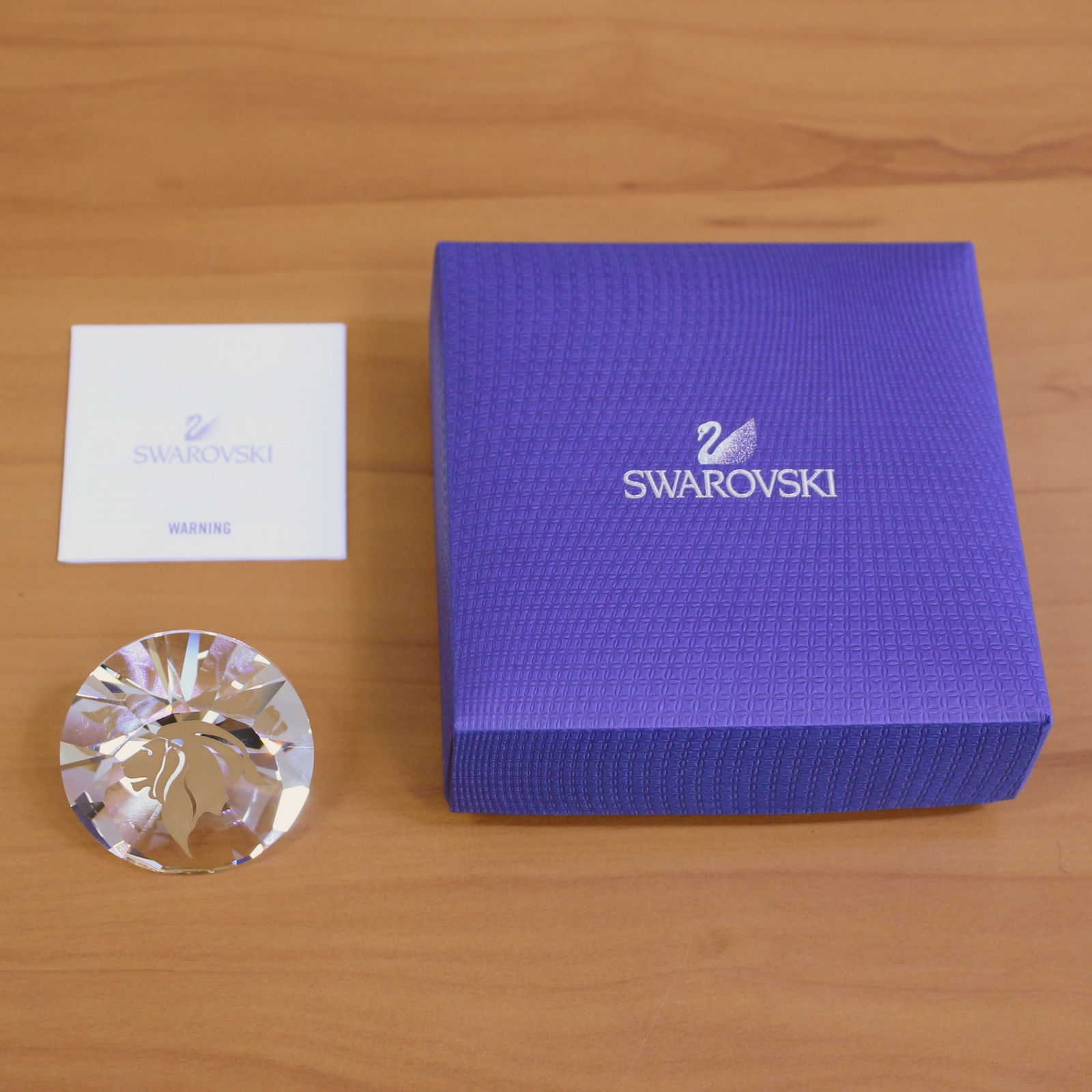 Swarovski Crystal 5236548 Chaton Lion Head with Box: Excellent condition with box.