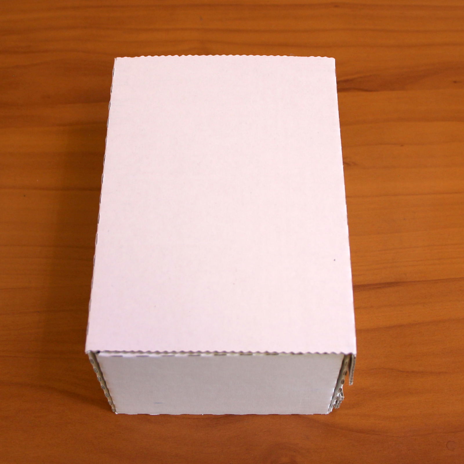 Swarovski Crystal 626481 Red Tulip Flower Renewal Gift with Box: Excellent condition with original box.